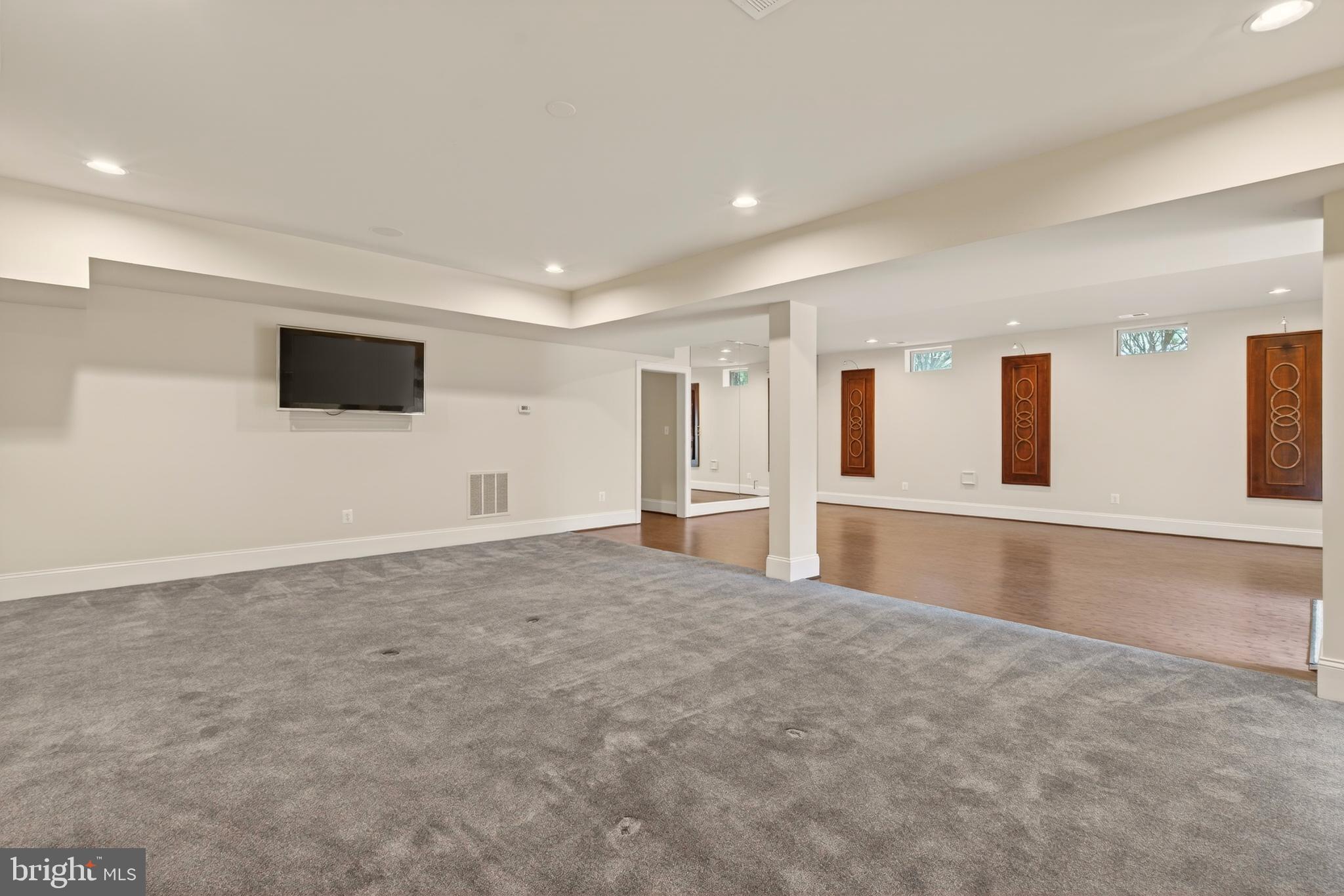 BELMONT COUNTRY CLUB - Residential