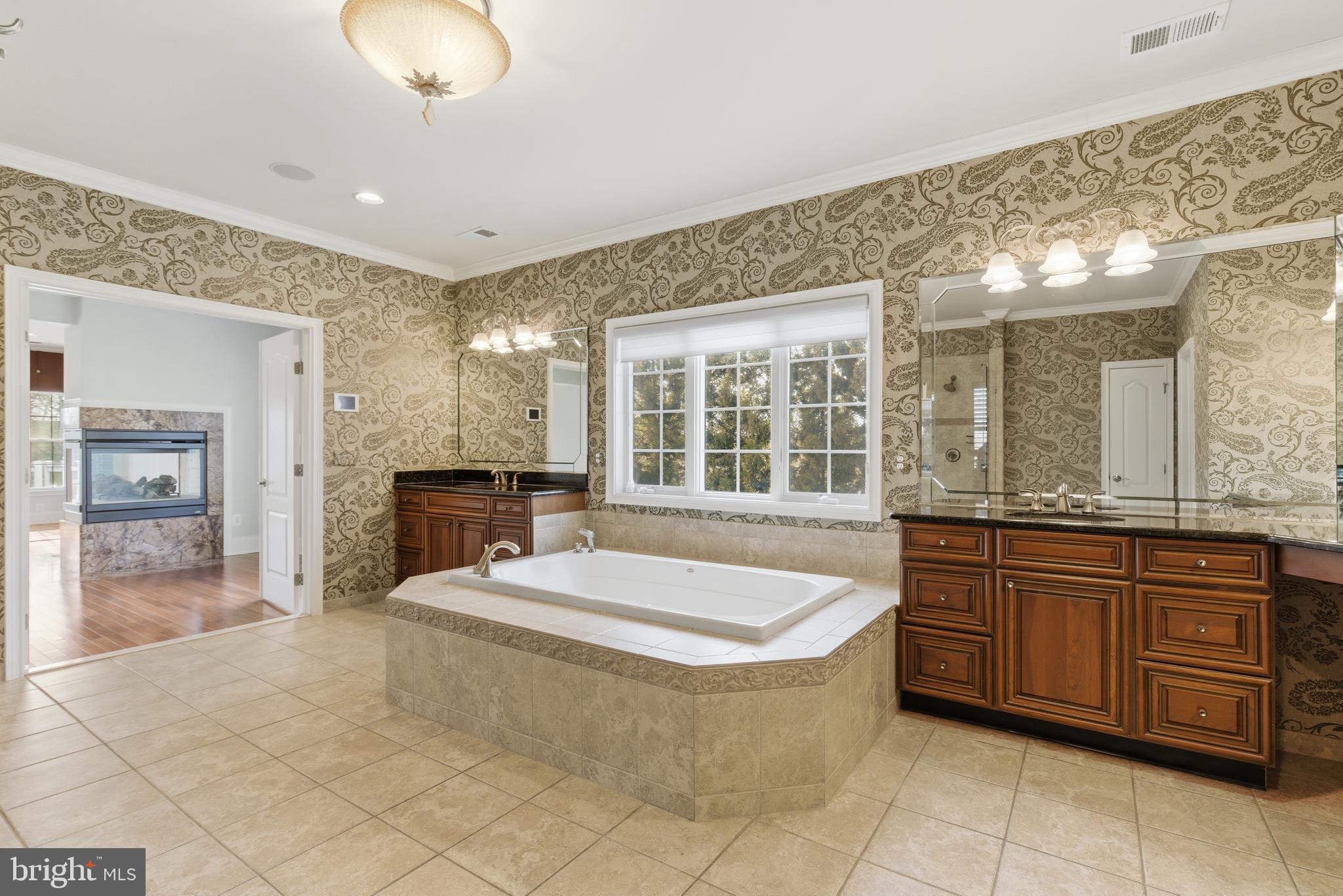 BELMONT COUNTRY CLUB - Residential