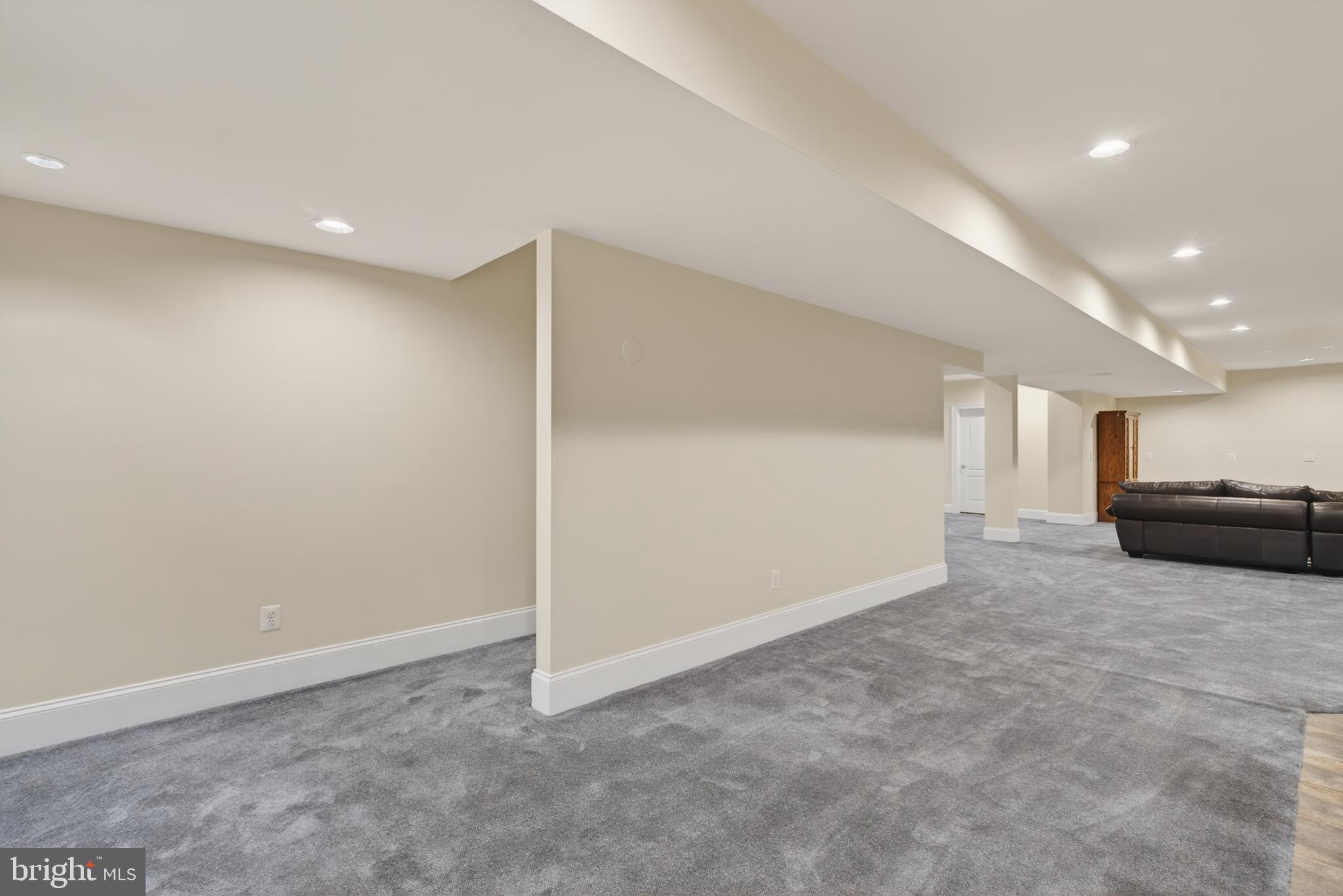 BELMONT COUNTRY CLUB - Residential