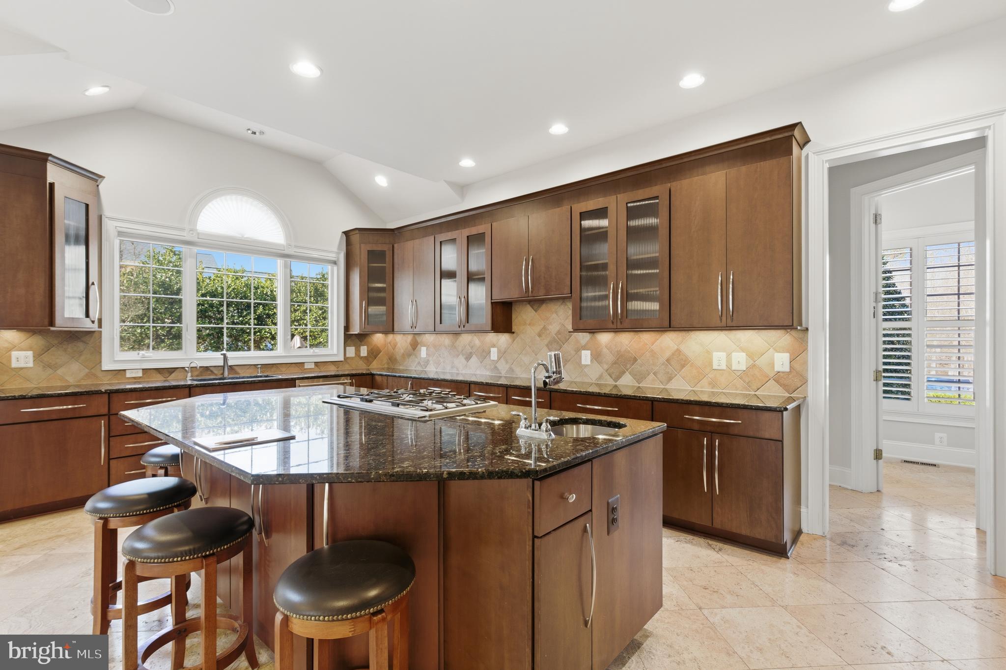 BELMONT COUNTRY CLUB - Residential