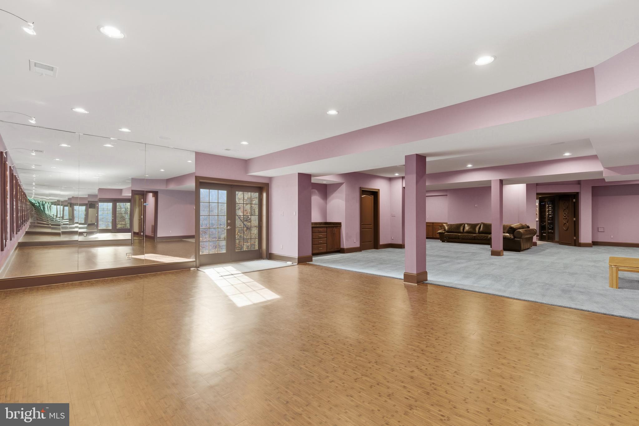 BELMONT COUNTRY CLUB - Residential