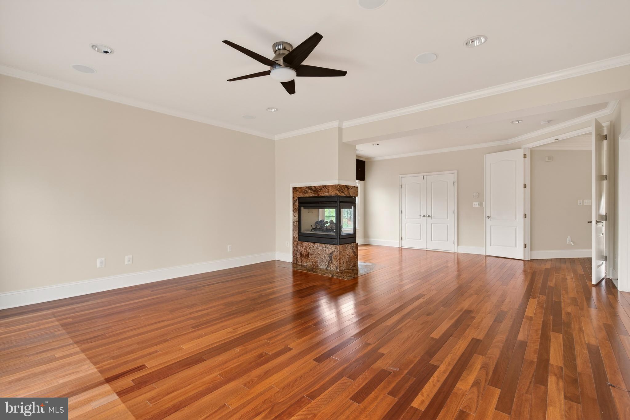 BELMONT COUNTRY CLUB - Residential