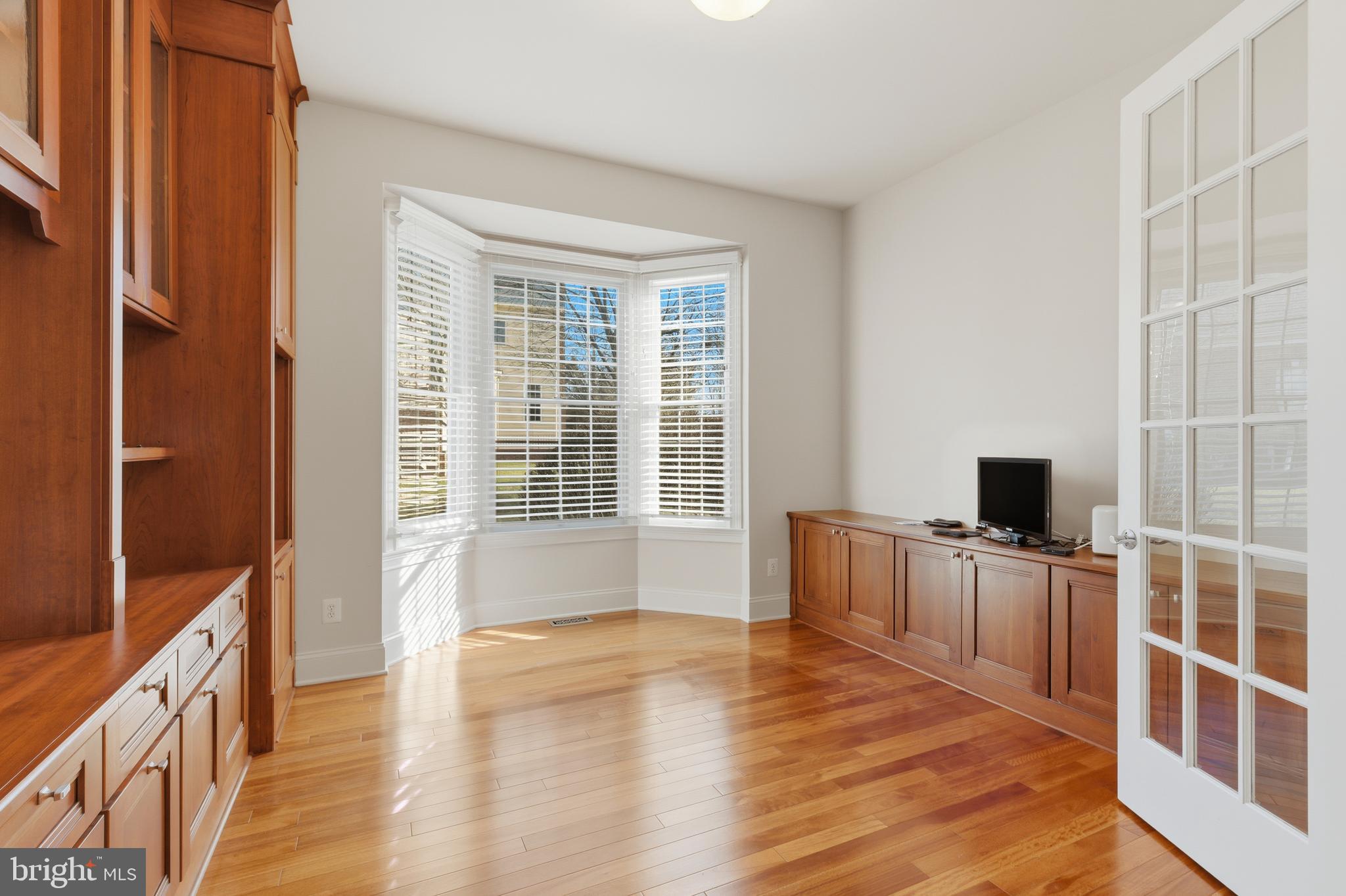 BELMONT COUNTRY CLUB - Residential