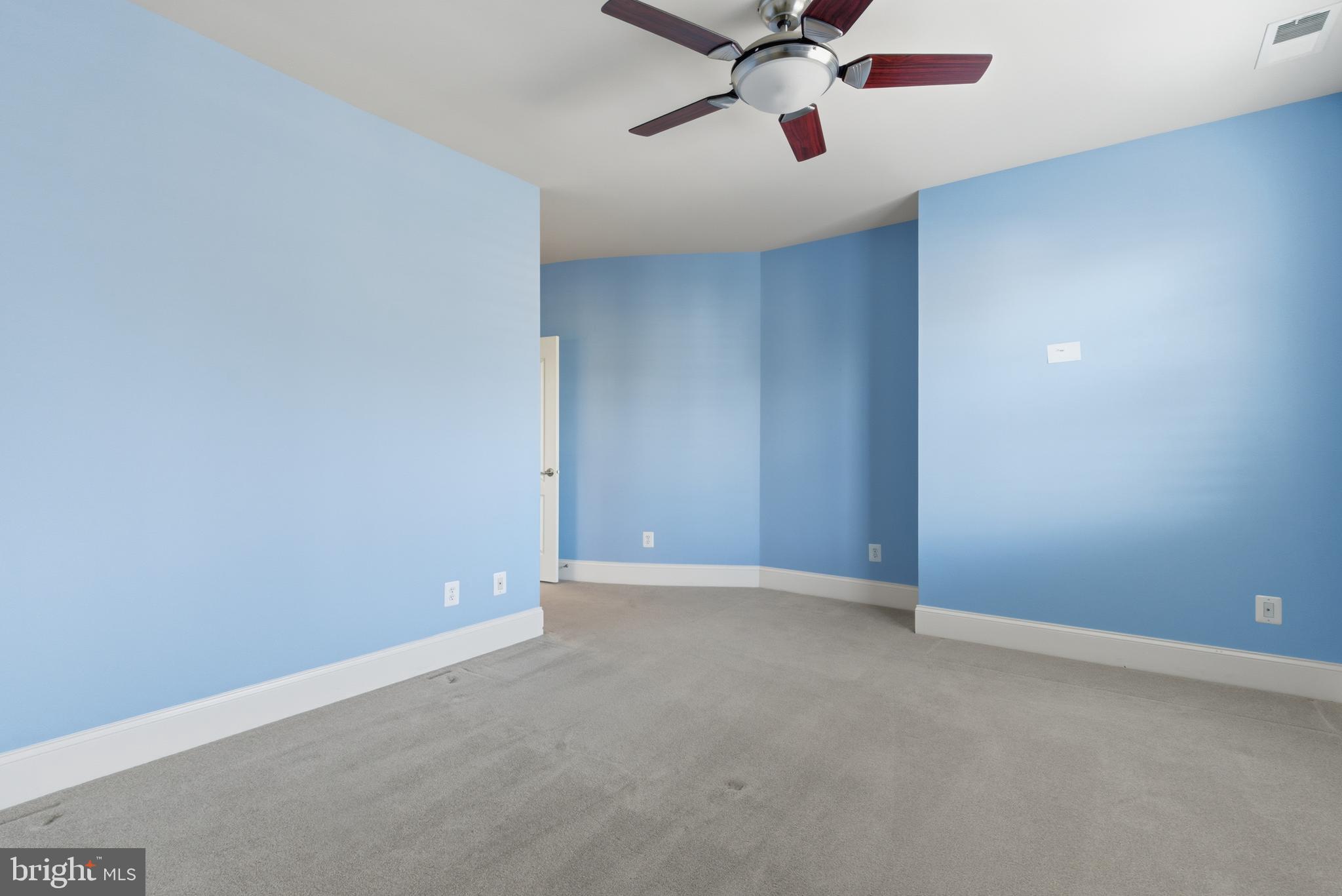 BELMONT COUNTRY CLUB - Residential