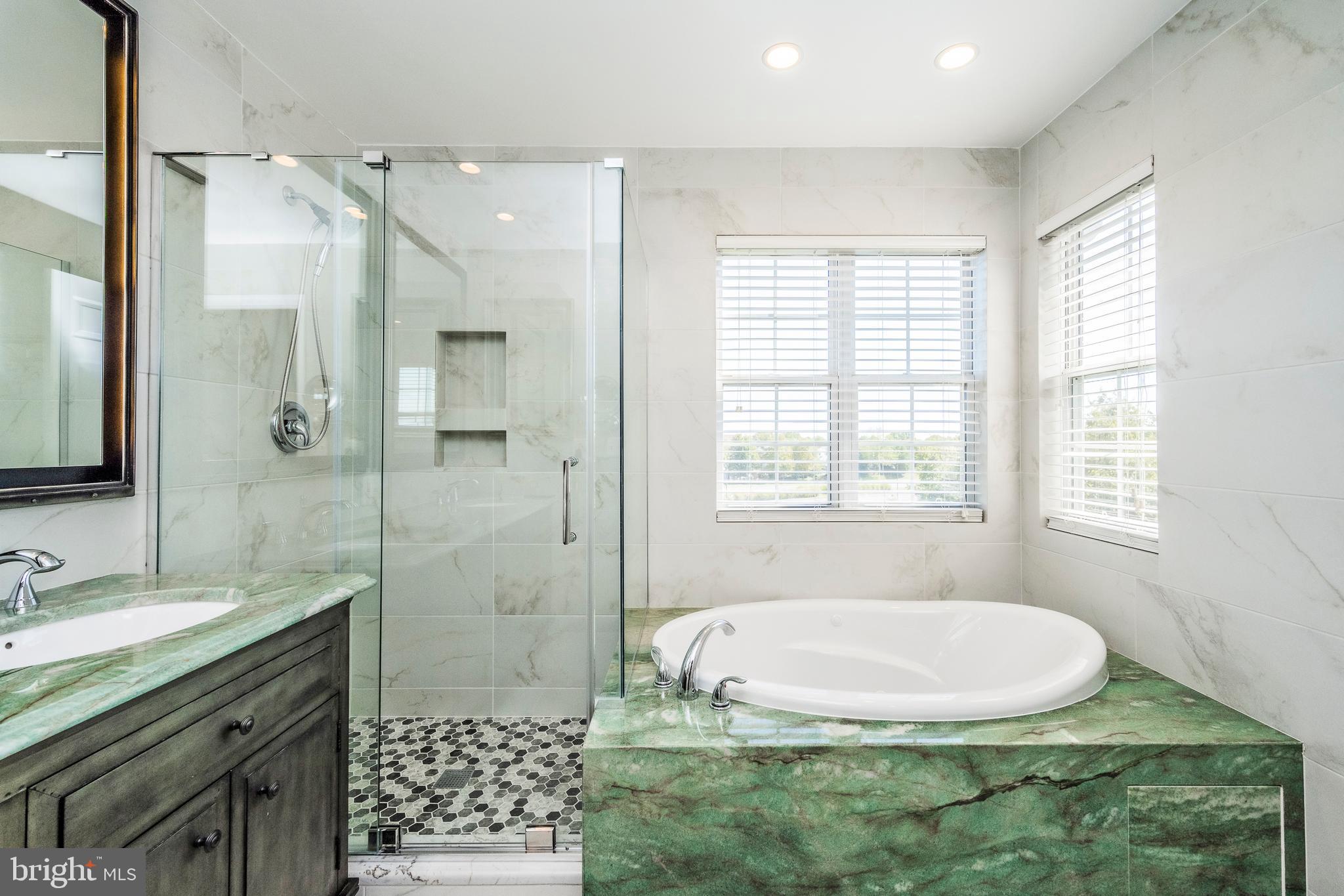 ASHBURN VILLAGE - Residential Lease