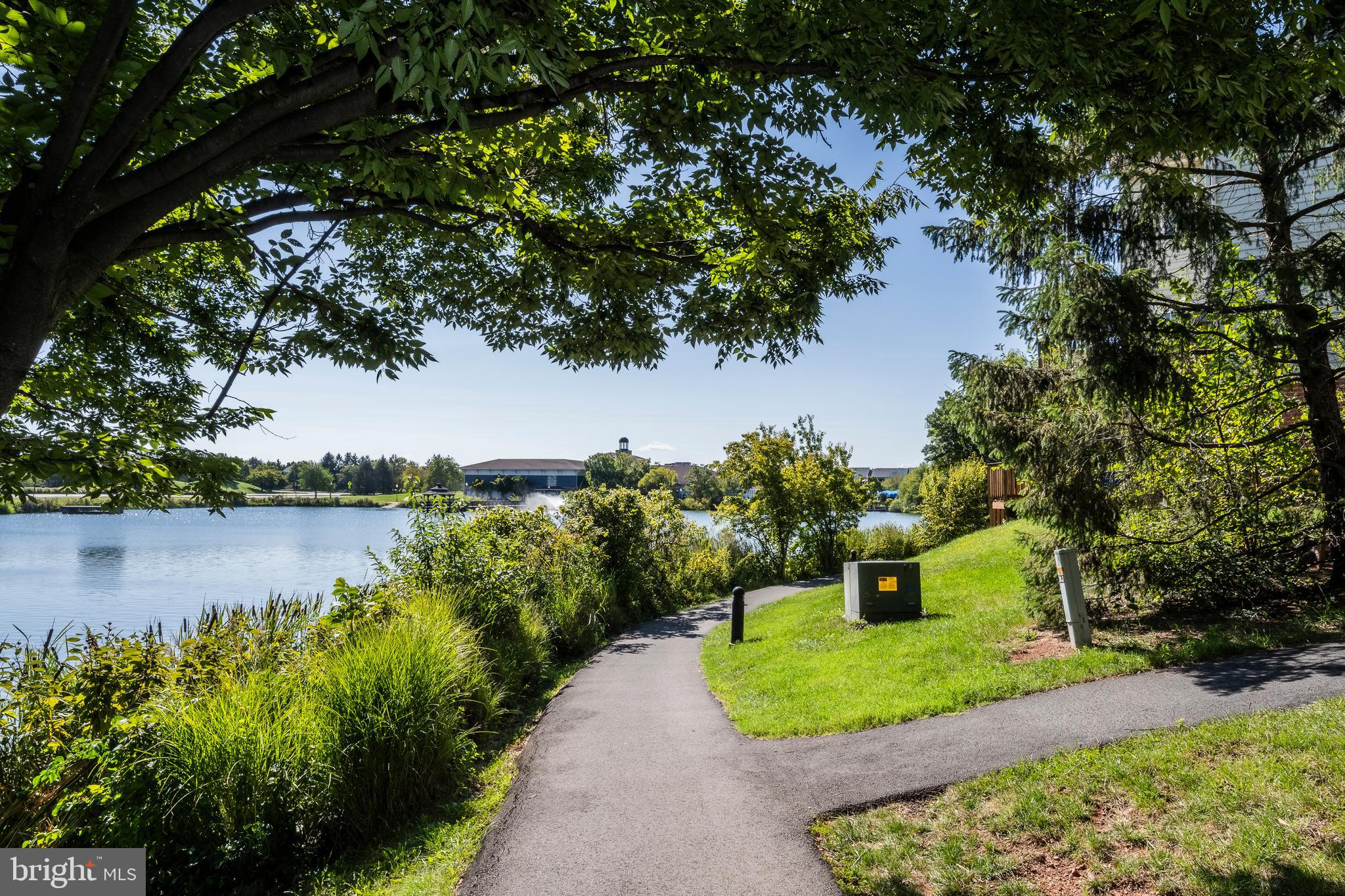 ASHBURN VILLAGE - Residential Lease