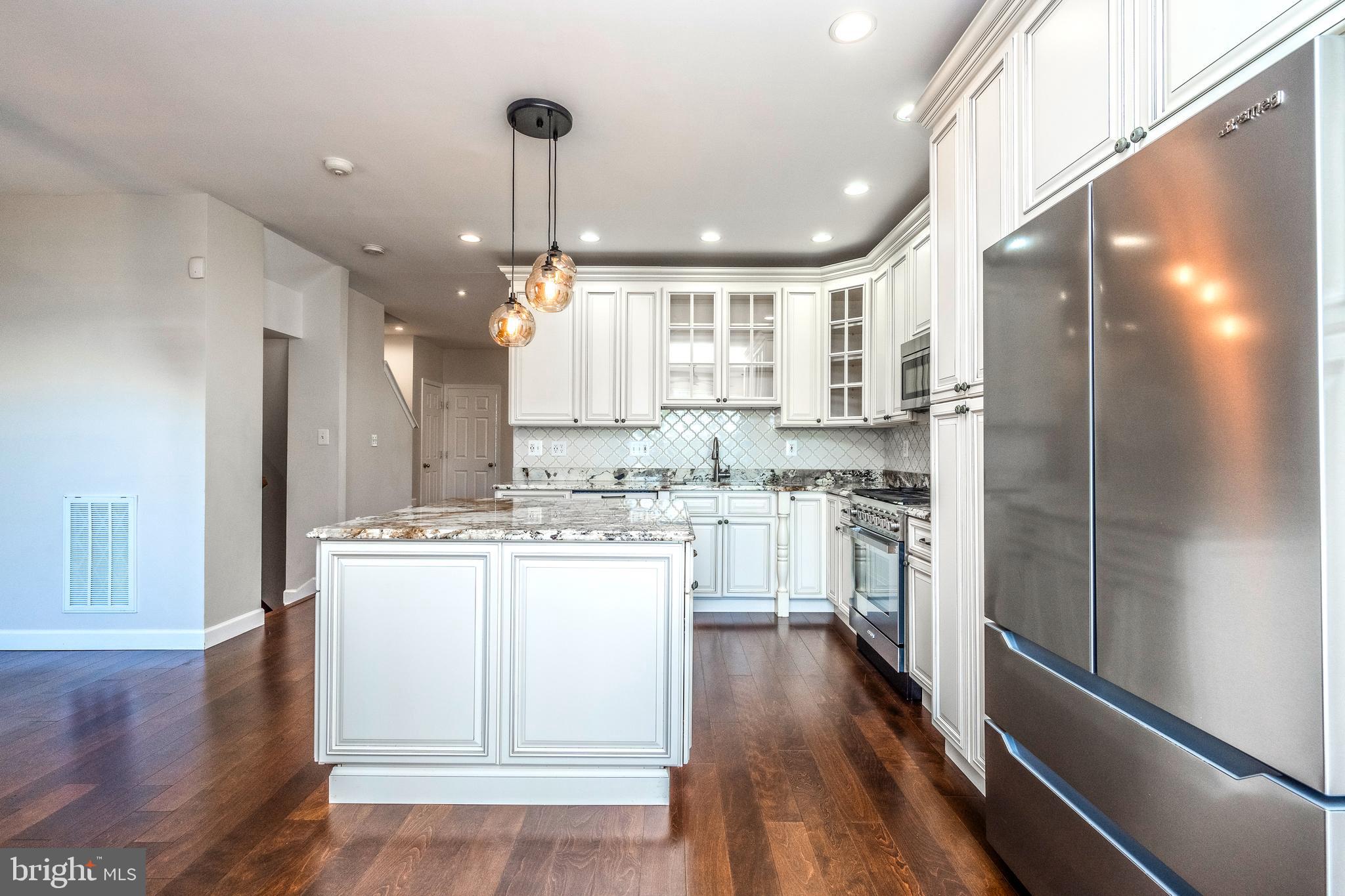 ASHBURN VILLAGE - Residential Lease