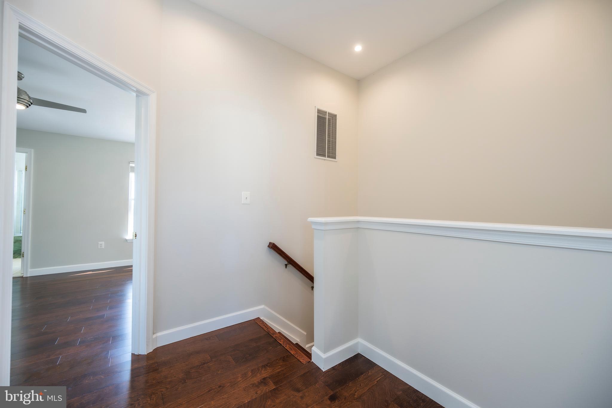 ASHBURN VILLAGE - Residential Lease