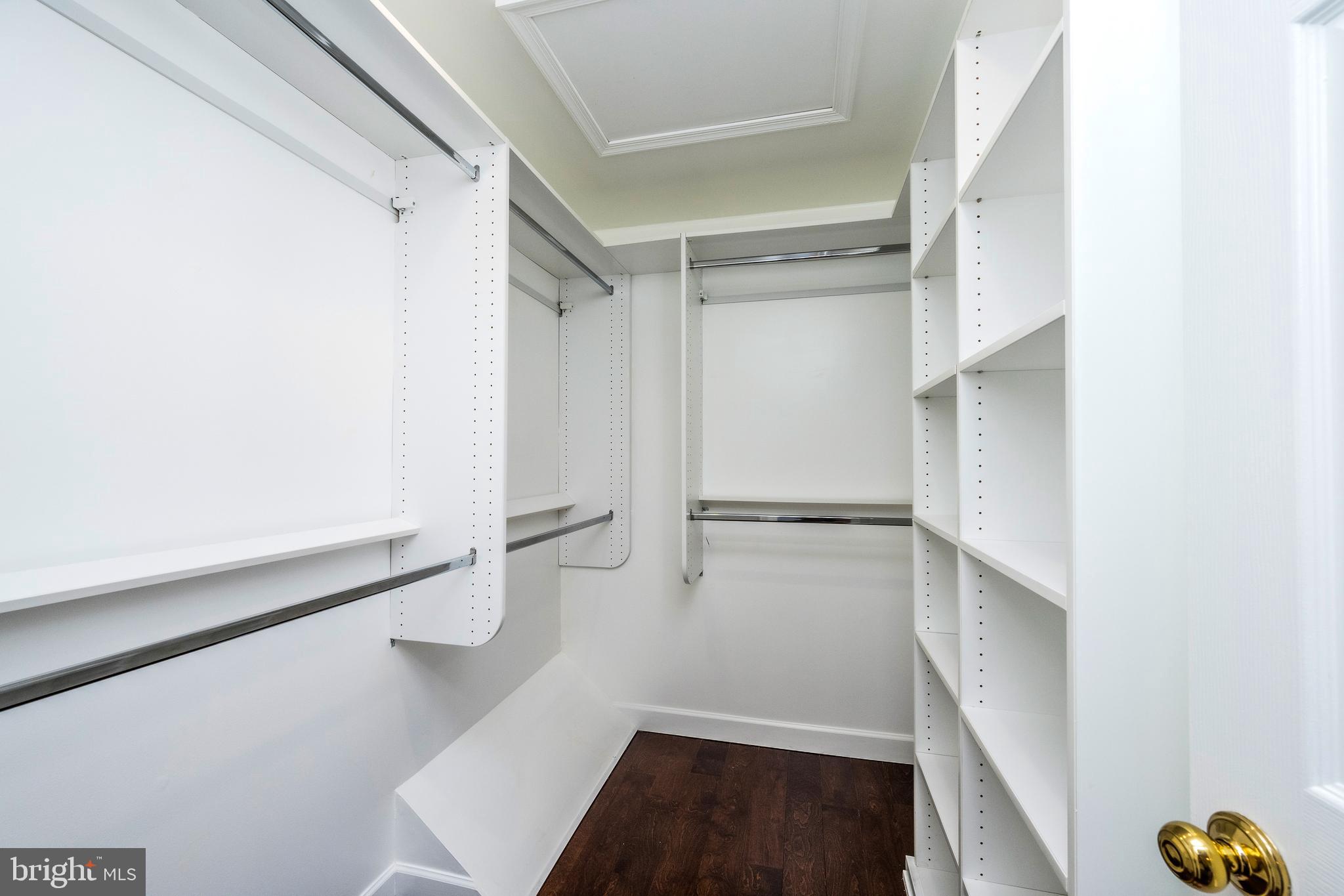 ASHBURN VILLAGE - Residential Lease