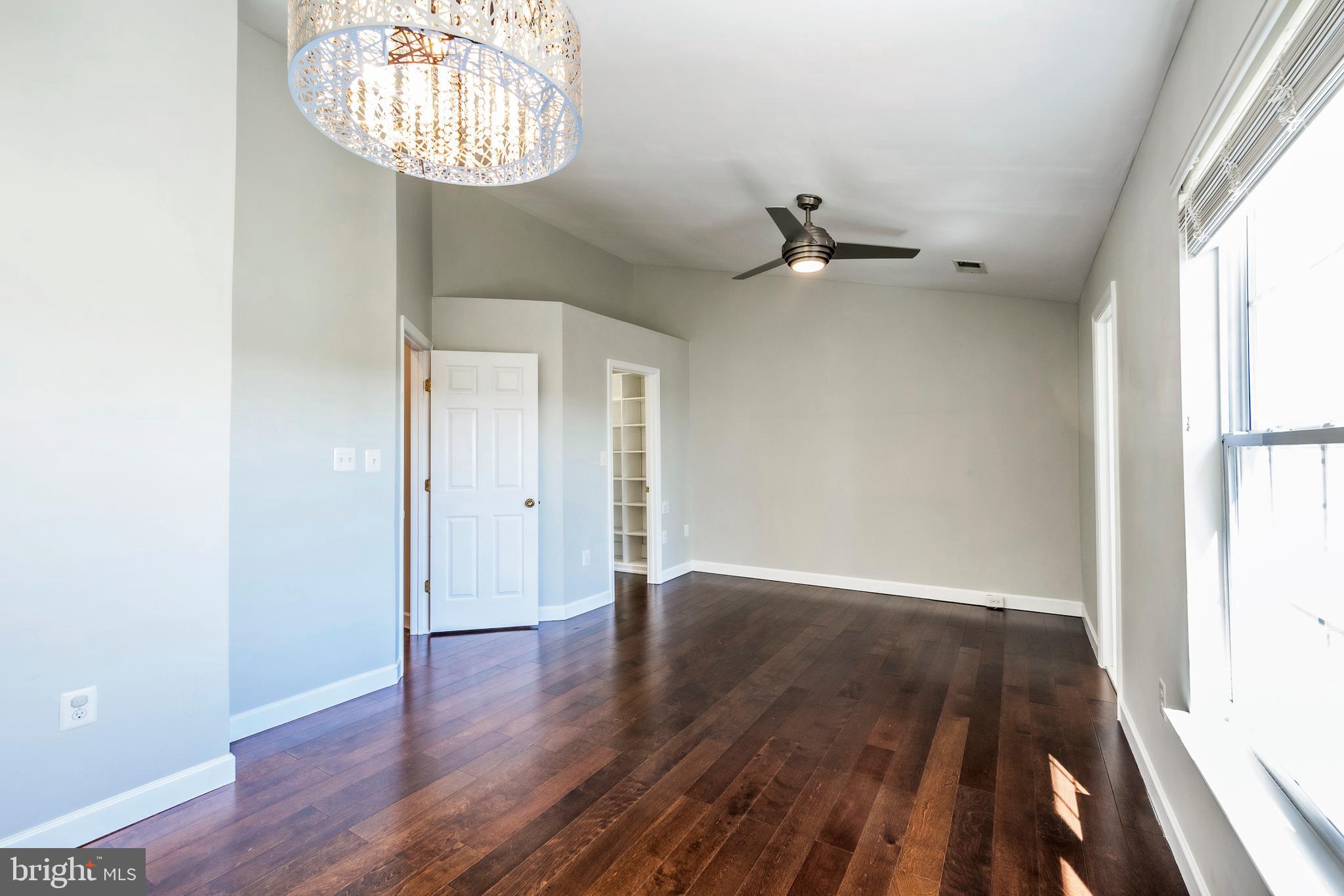 ASHBURN VILLAGE - Residential Lease