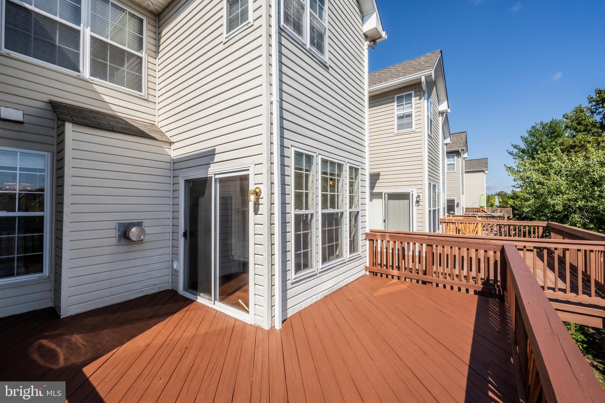 ASHBURN VILLAGE - Residential Lease