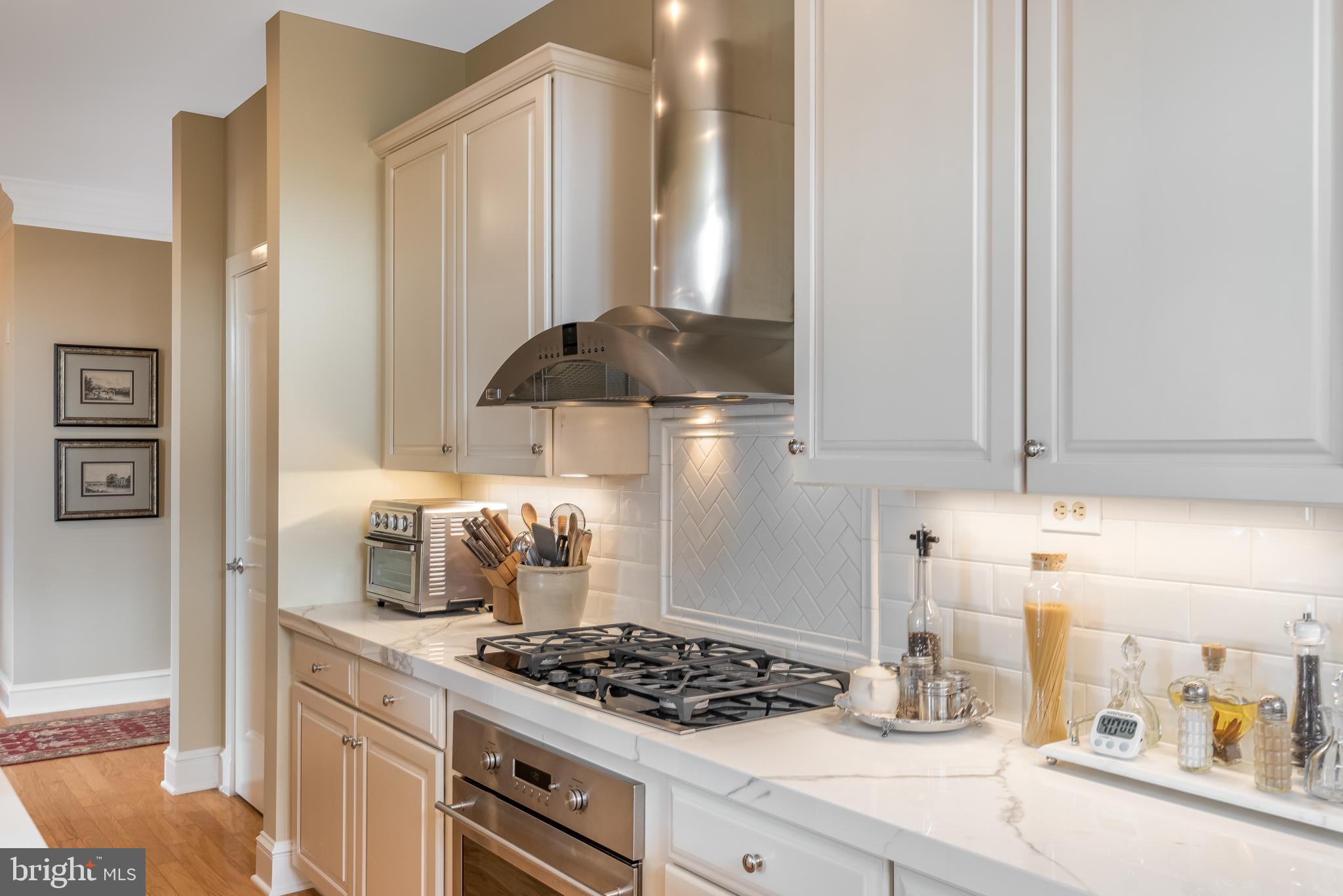 HISTORIC DISTRICT - Residential