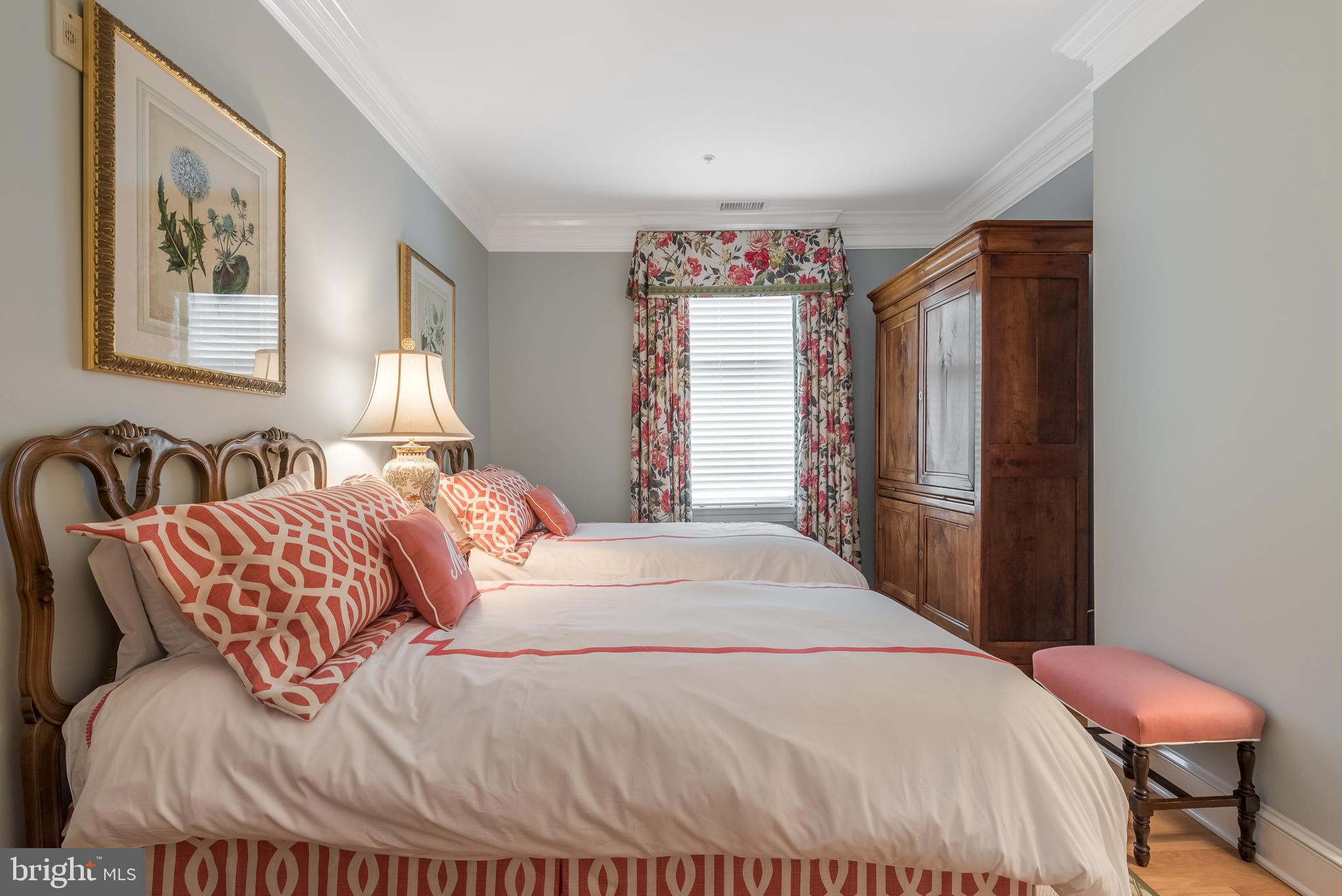 HISTORIC DISTRICT - Residential