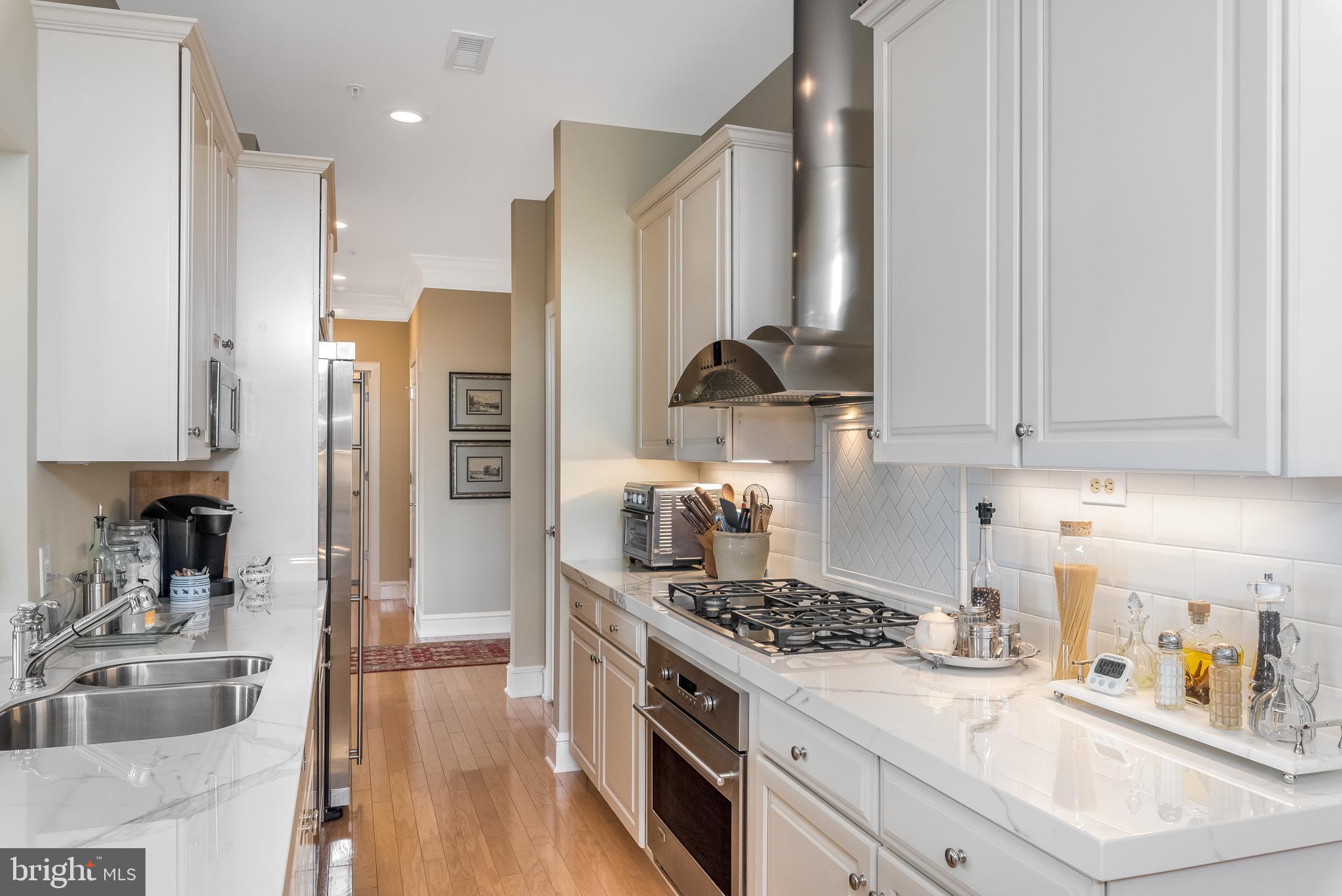 HISTORIC DISTRICT - Residential