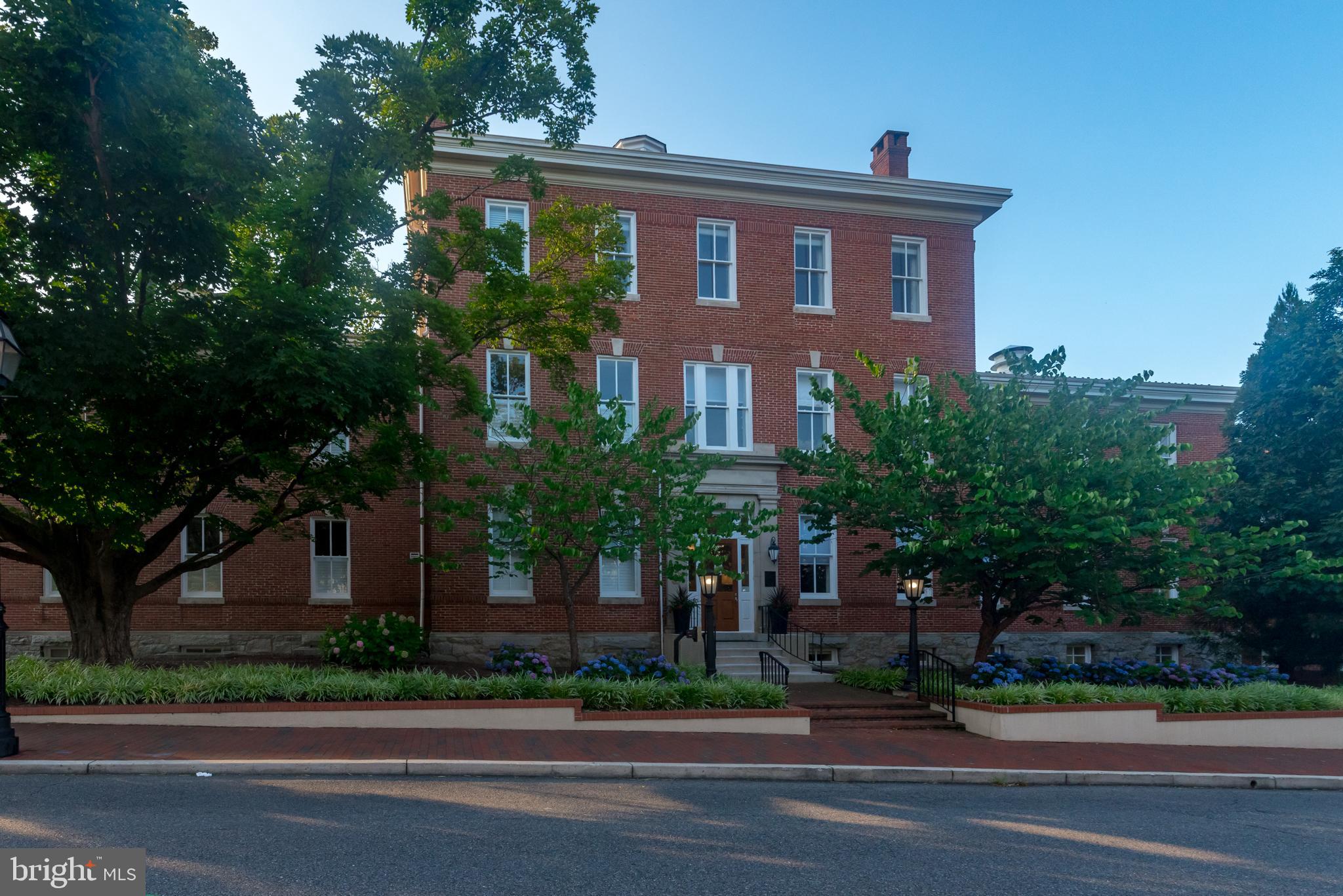 HISTORIC DISTRICT - Residential