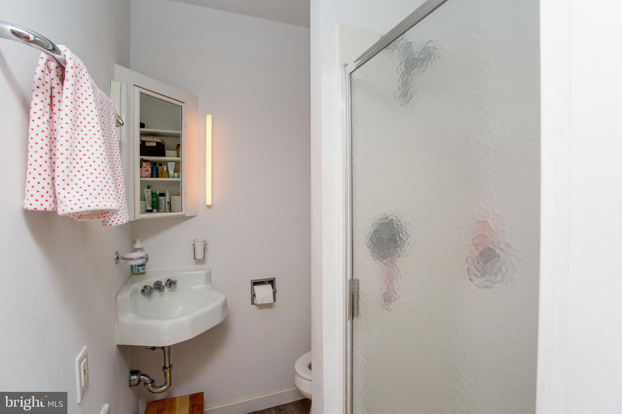 000 - Residential Lease