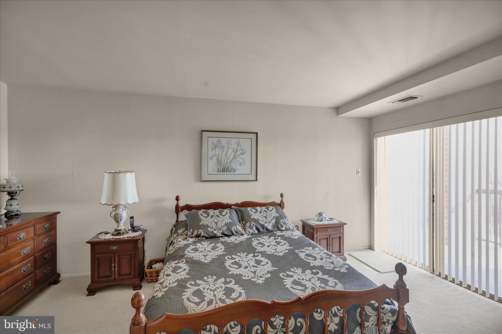 HUMMINGBIRD HILL - Residential