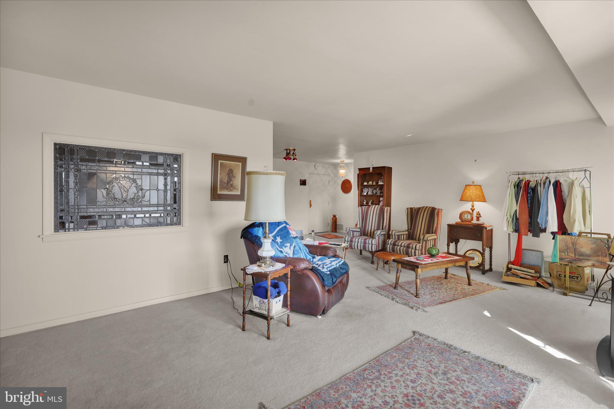 HUMMINGBIRD HILL - Residential