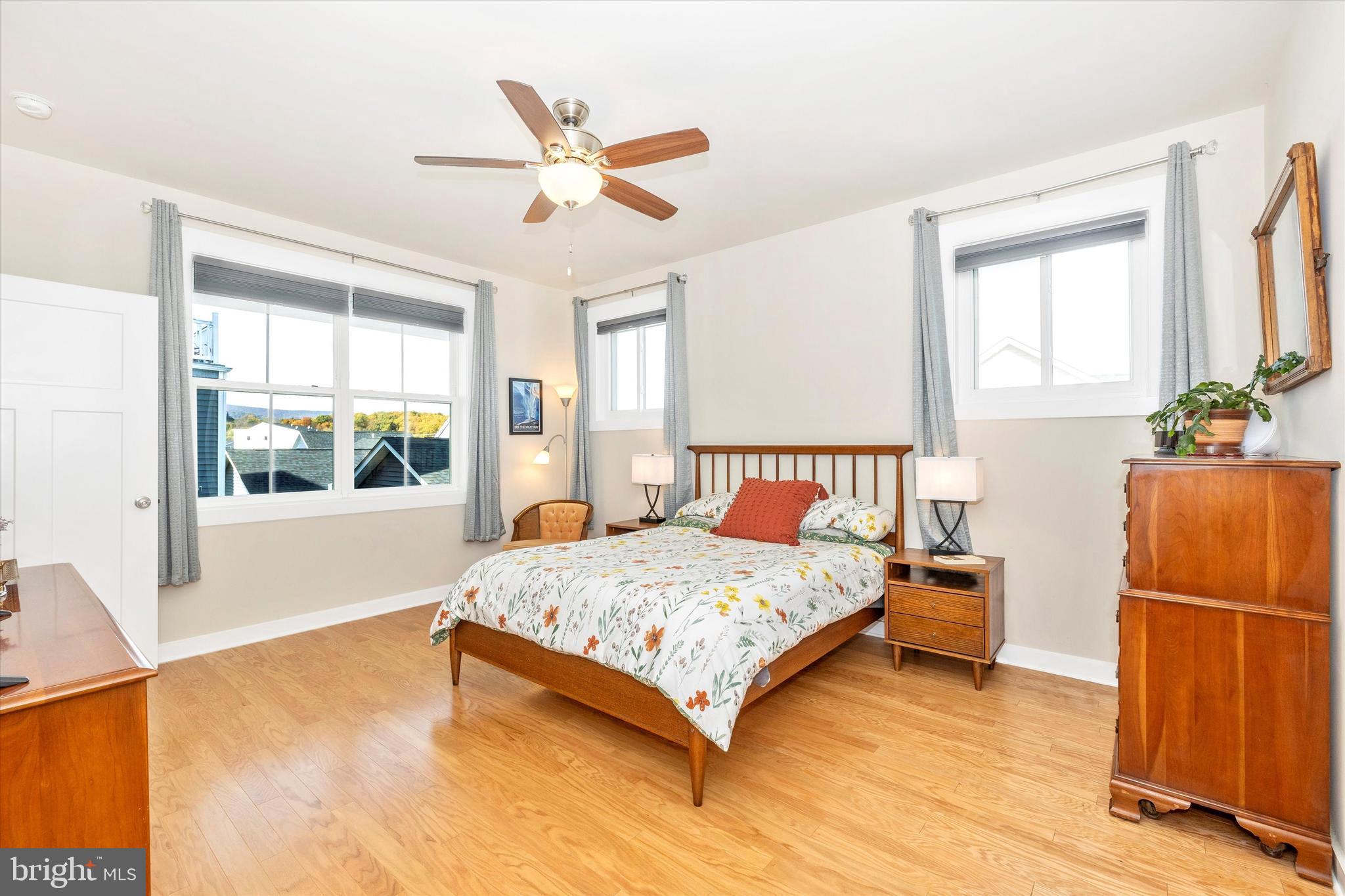 GAMBRILL VIEW - Residential