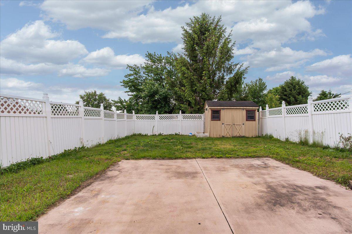 EAST RIDGE - Residential