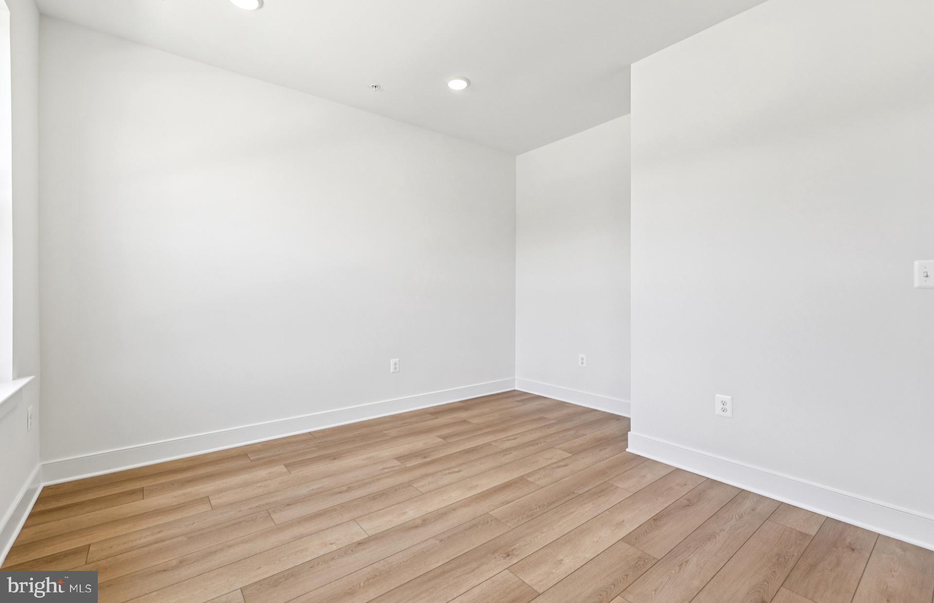 CABIN BRANCH - Residential