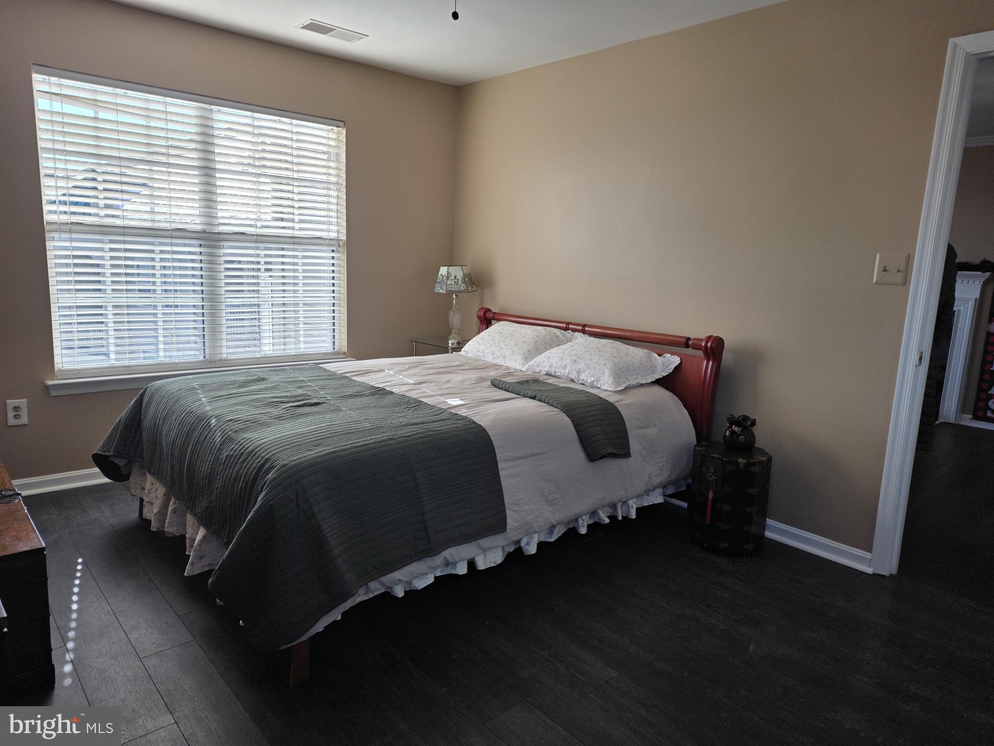 SUMMERHOUSE CONDO - Residential