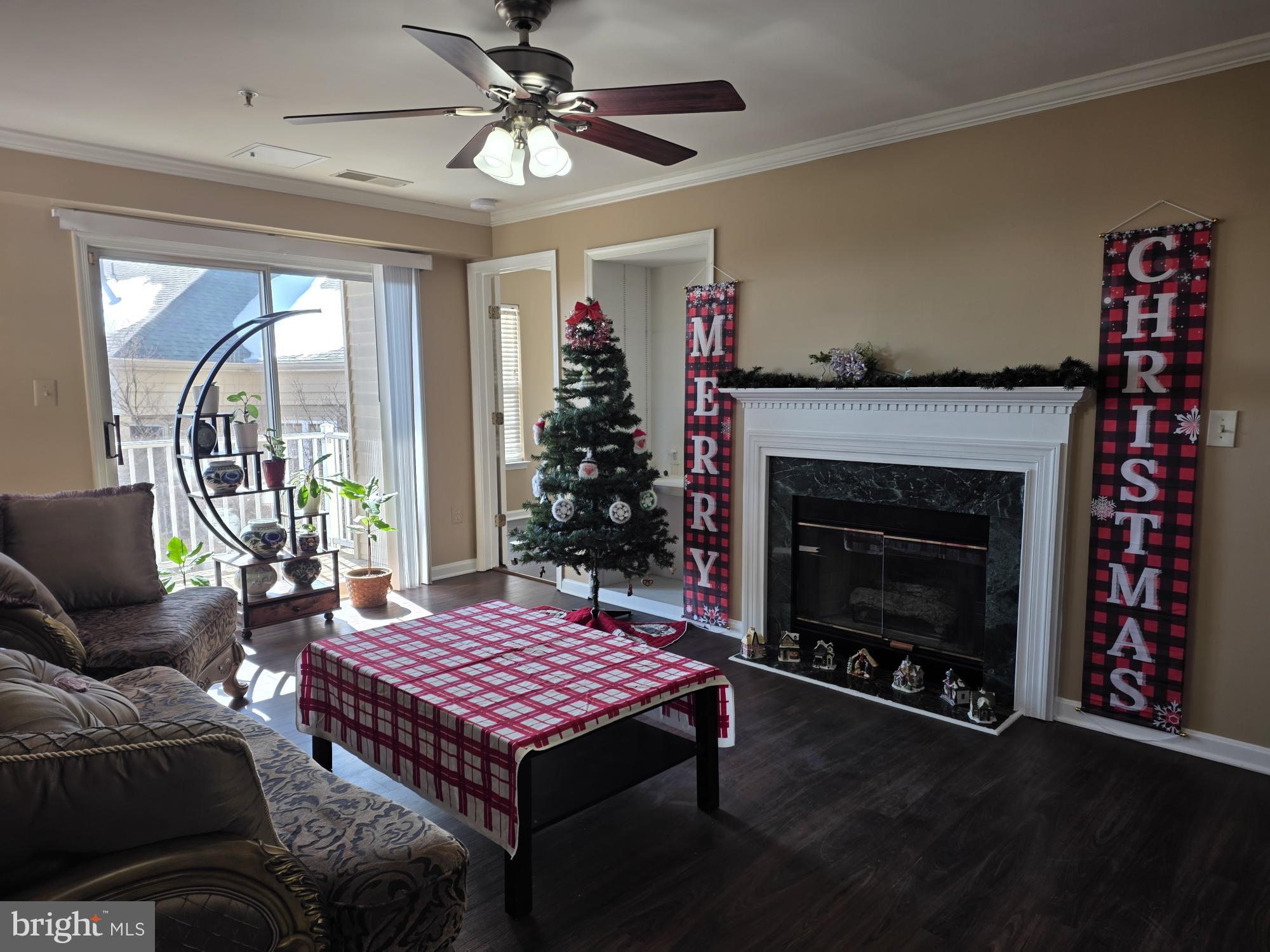 SUMMERHOUSE CONDO - Residential