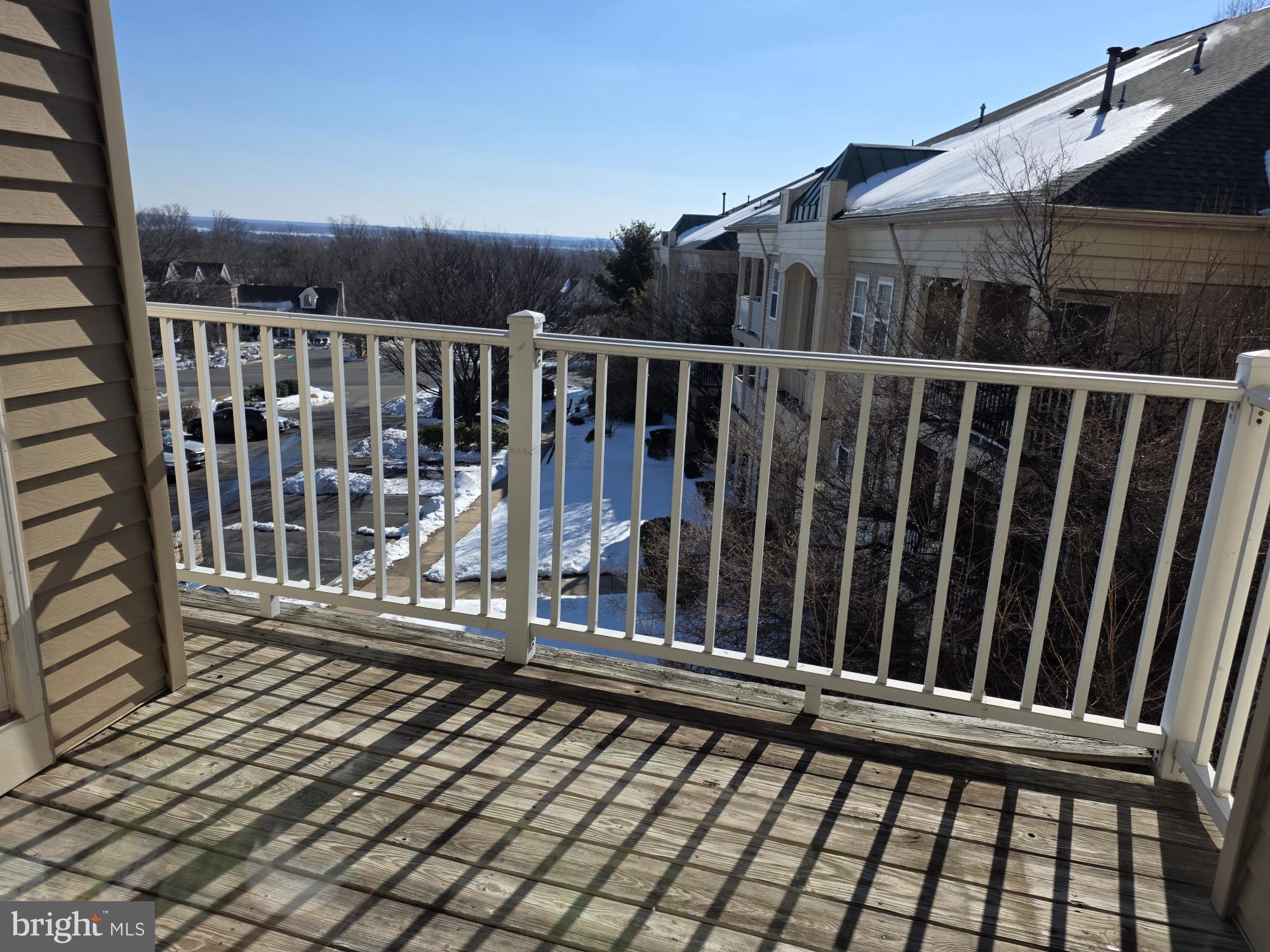 SUMMERHOUSE CONDO - Residential