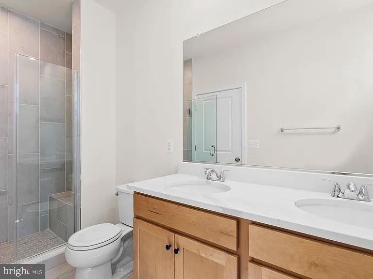 LAKE FREDERICK - Residential Lease