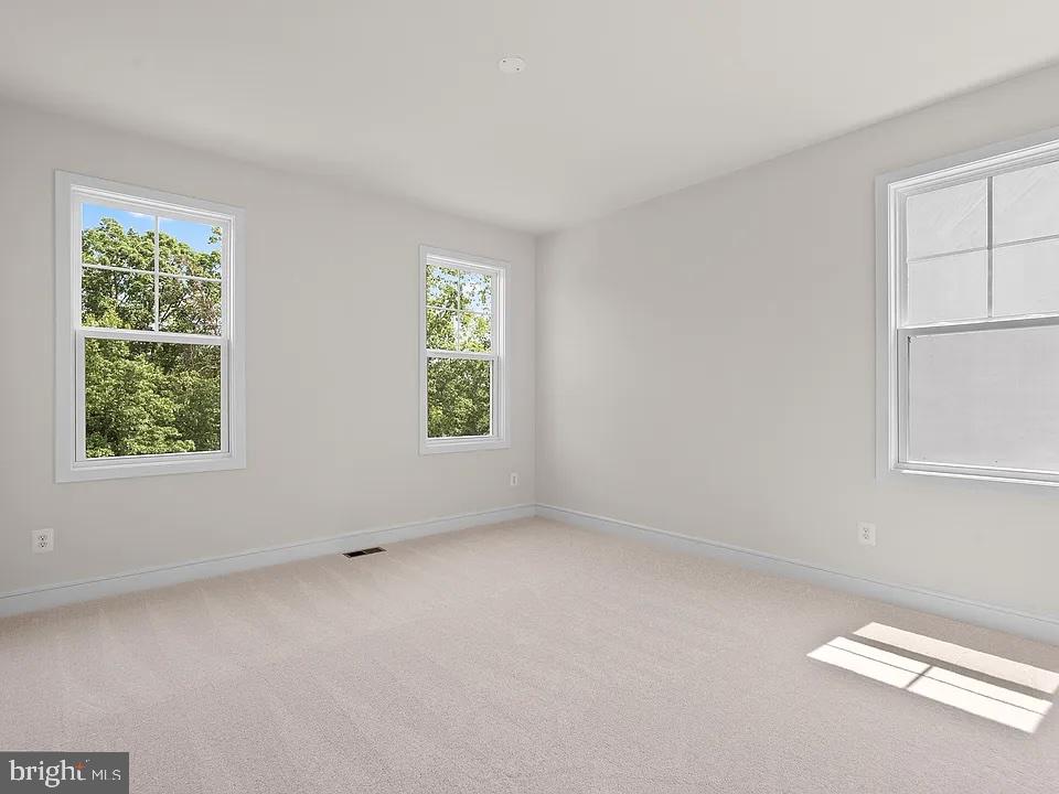 LAKE FREDERICK - Residential Lease