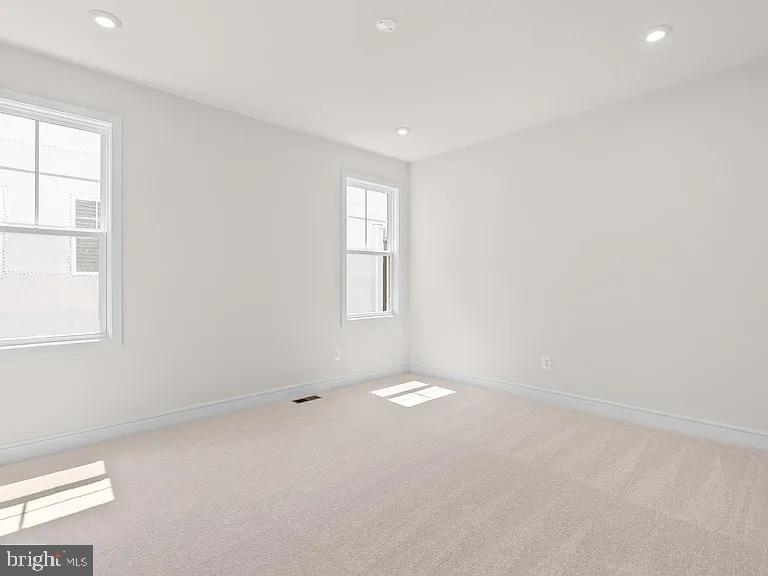 LAKE FREDERICK - Residential Lease