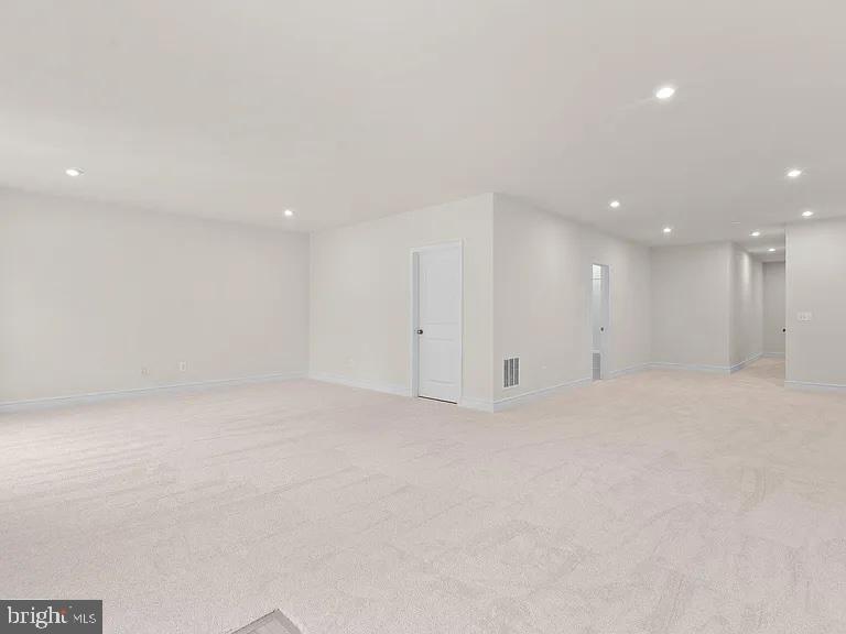 LAKE FREDERICK - Residential Lease