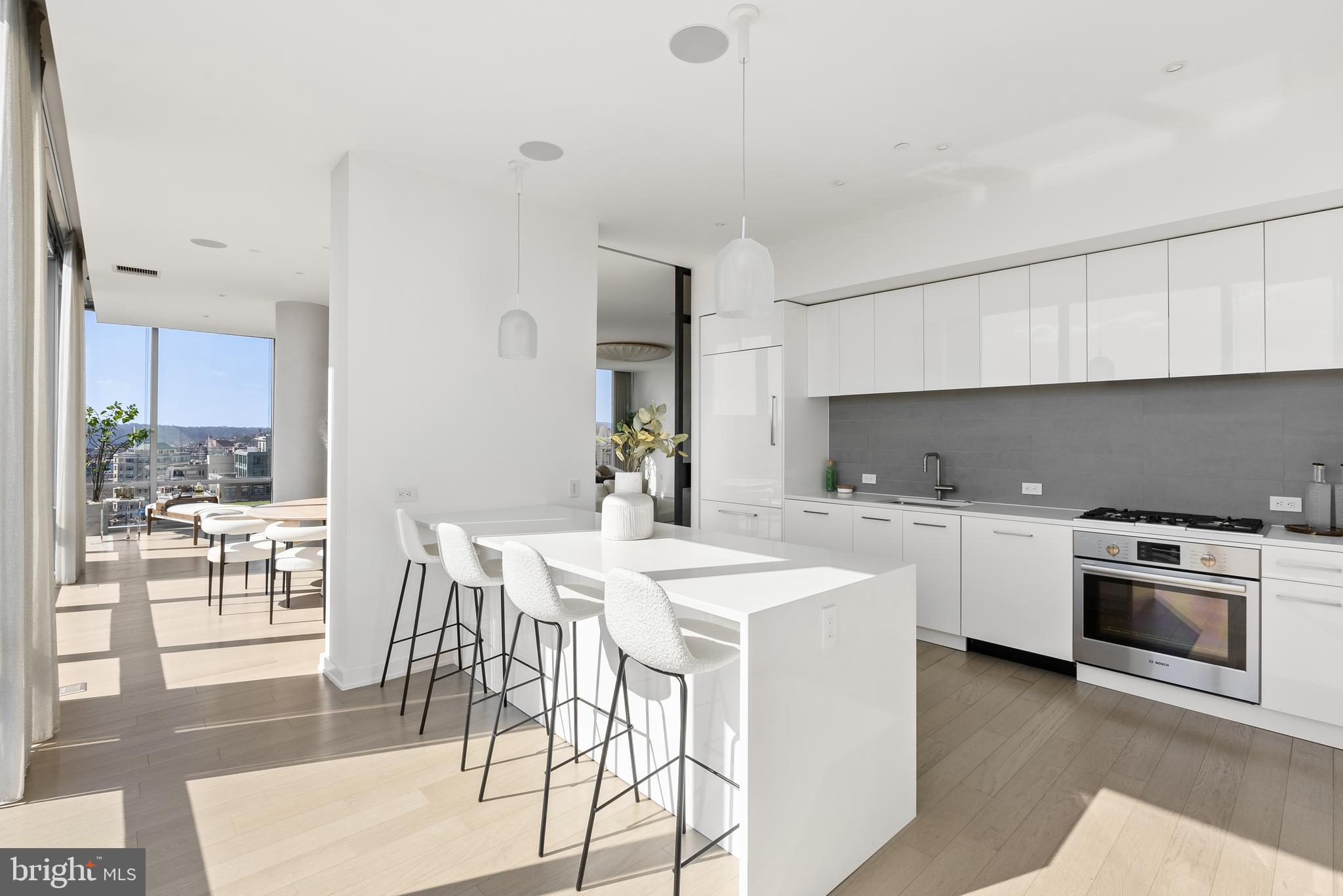 WEST END - Residential