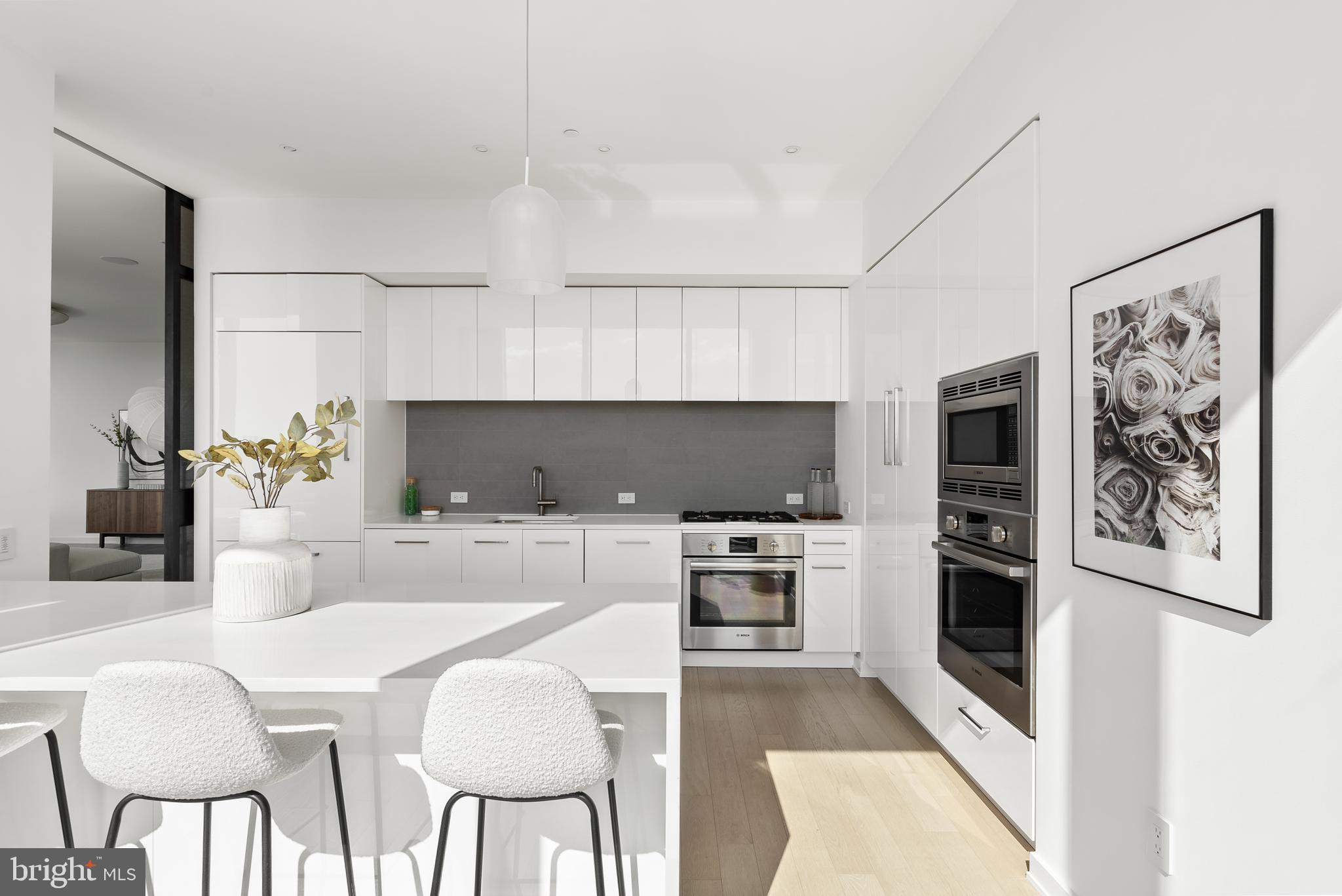 WEST END - Residential