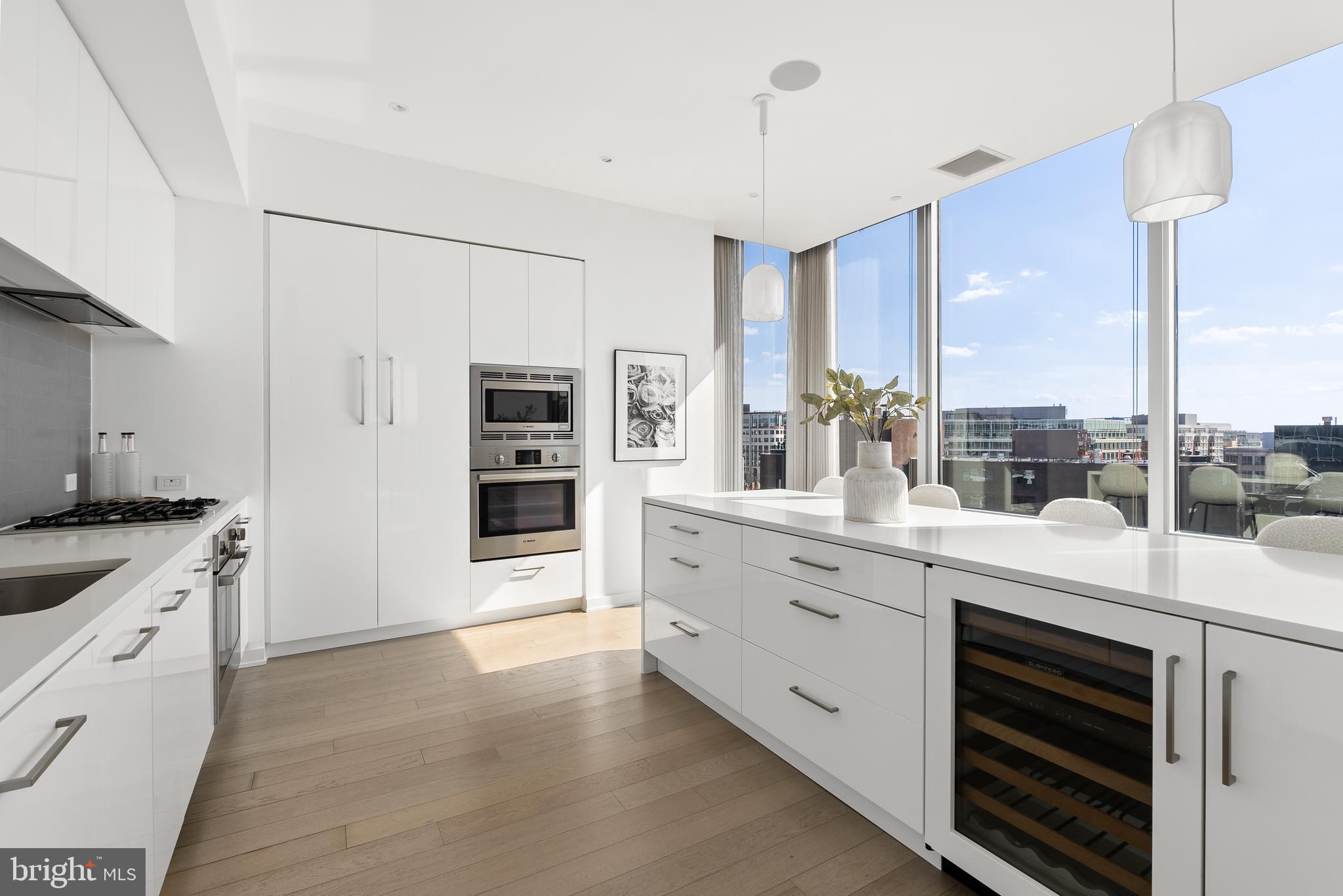 WEST END - Residential