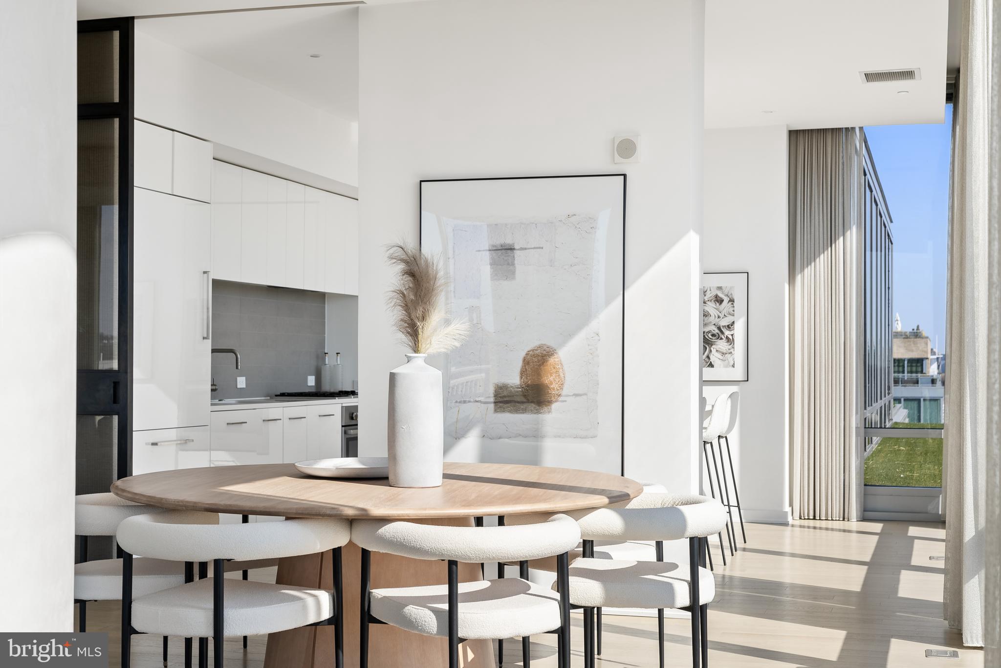 WEST END - Residential