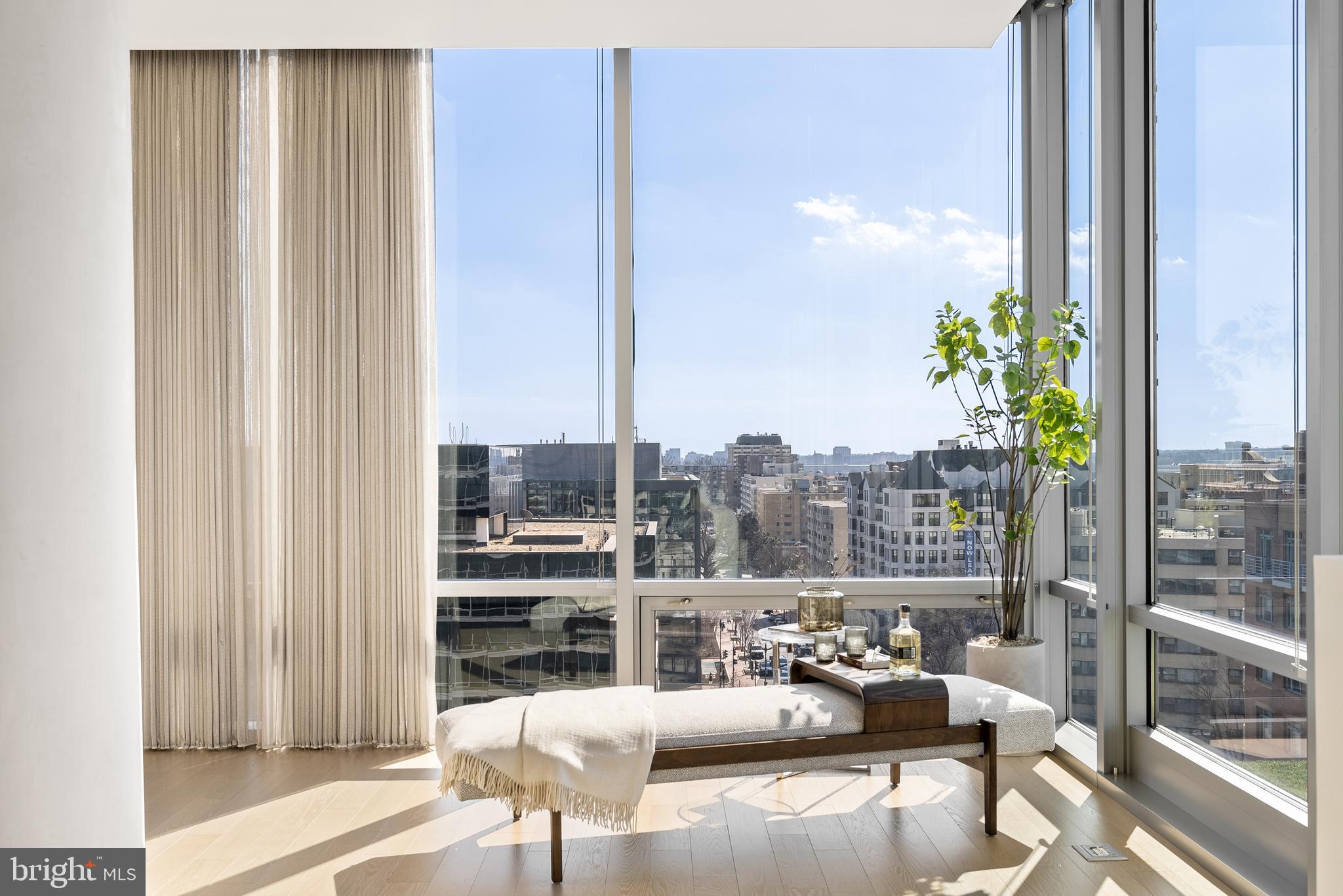 WEST END - Residential
