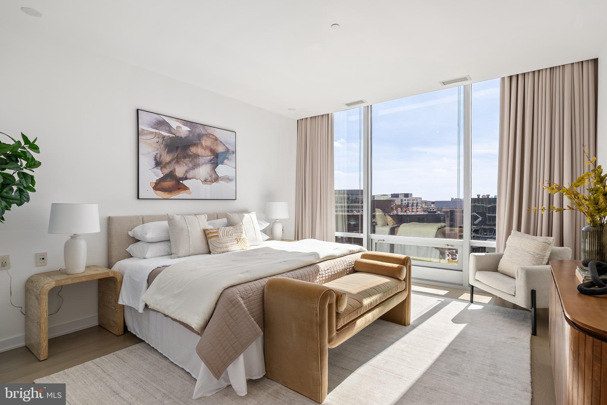 WEST END - Residential