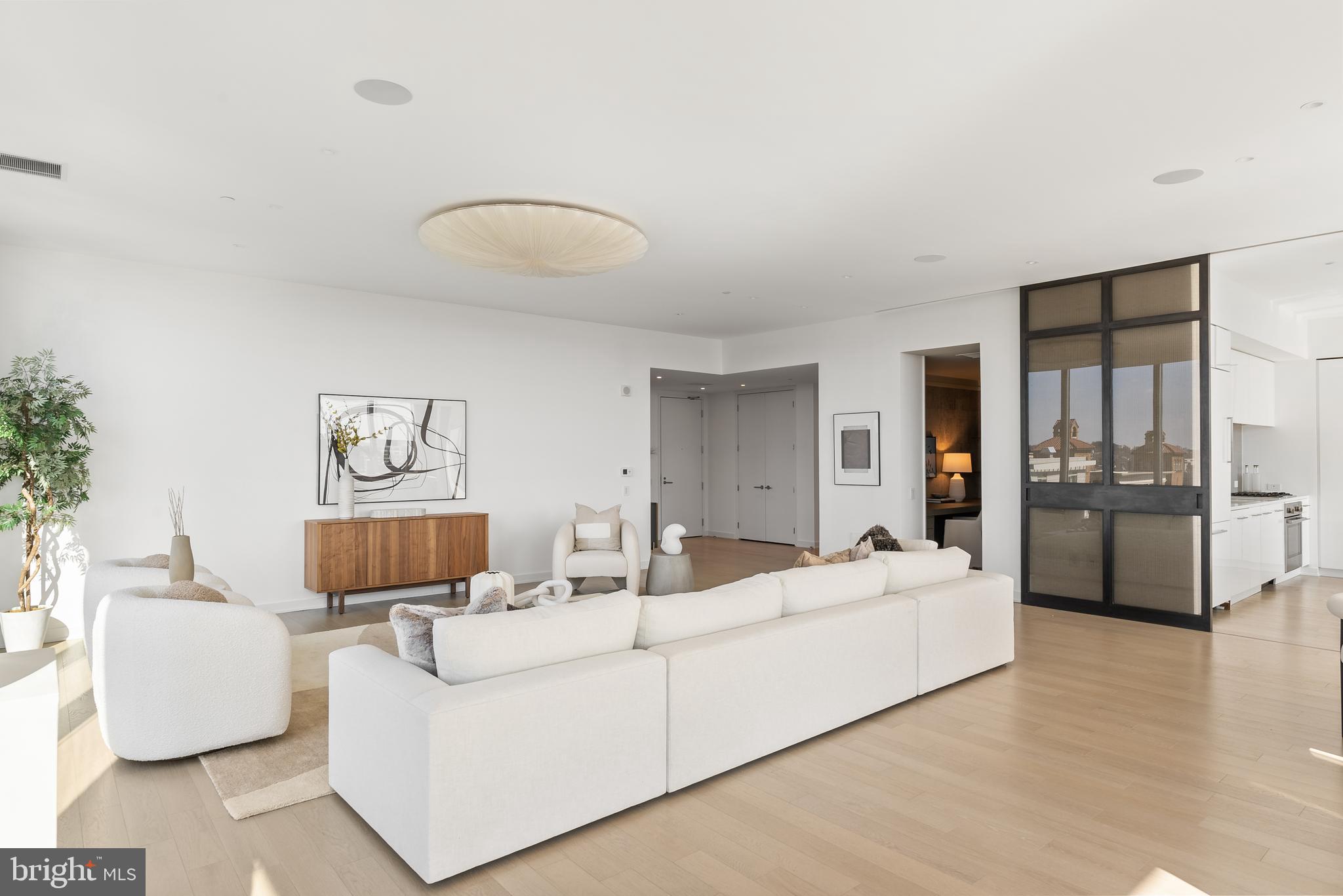 WEST END - Residential