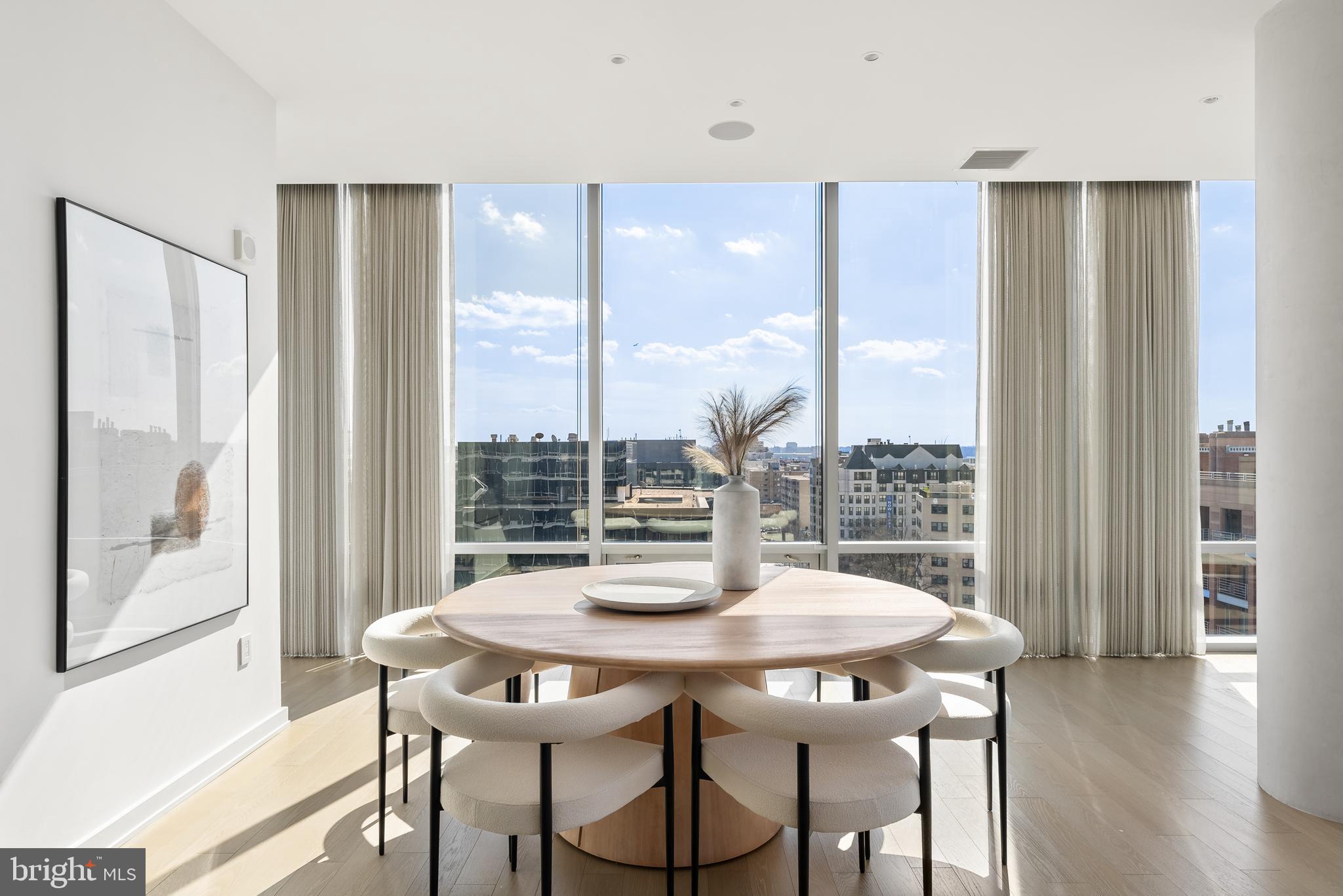 WEST END - Residential