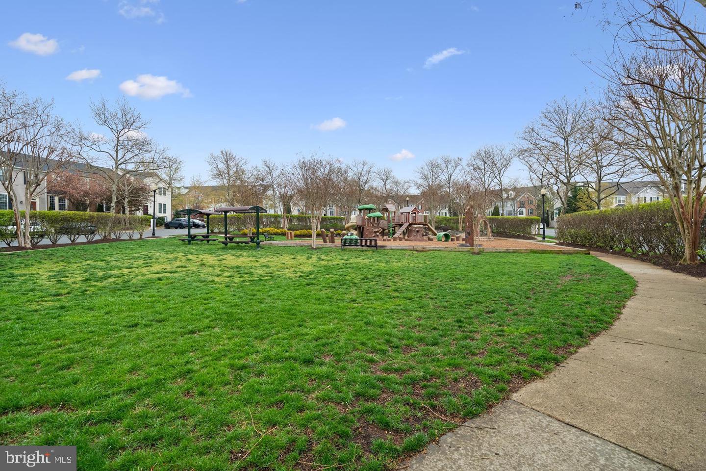 SOUTH RIDING - Residential Lease