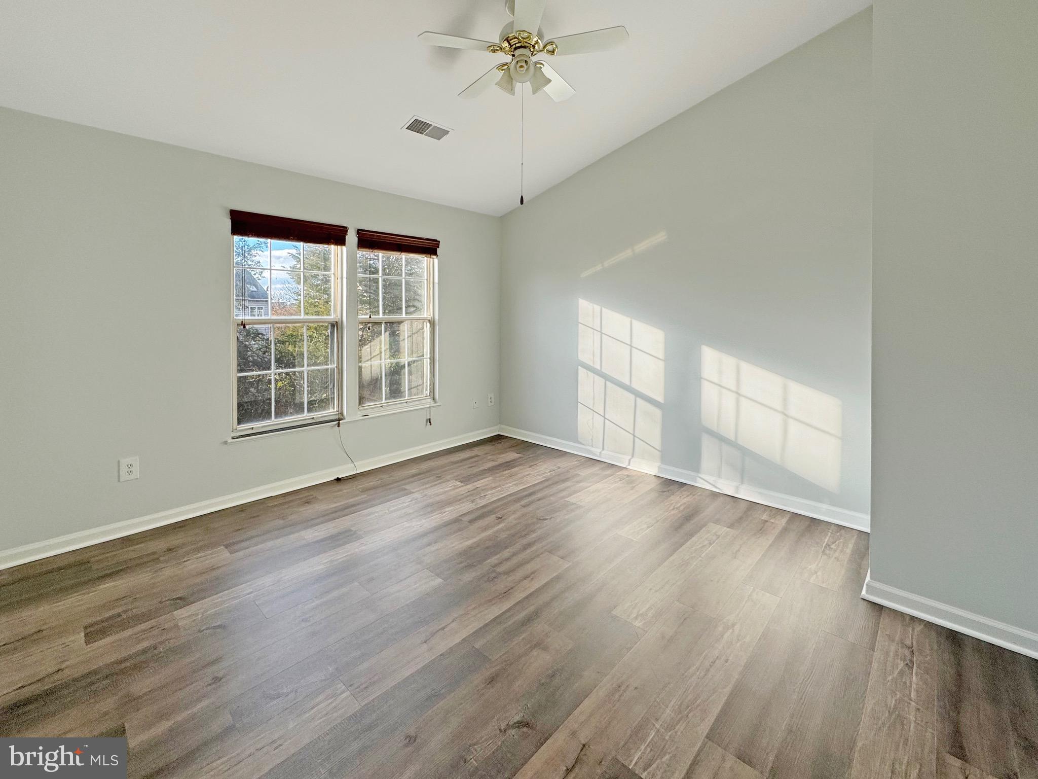 SOUTH RIDING - Residential Lease