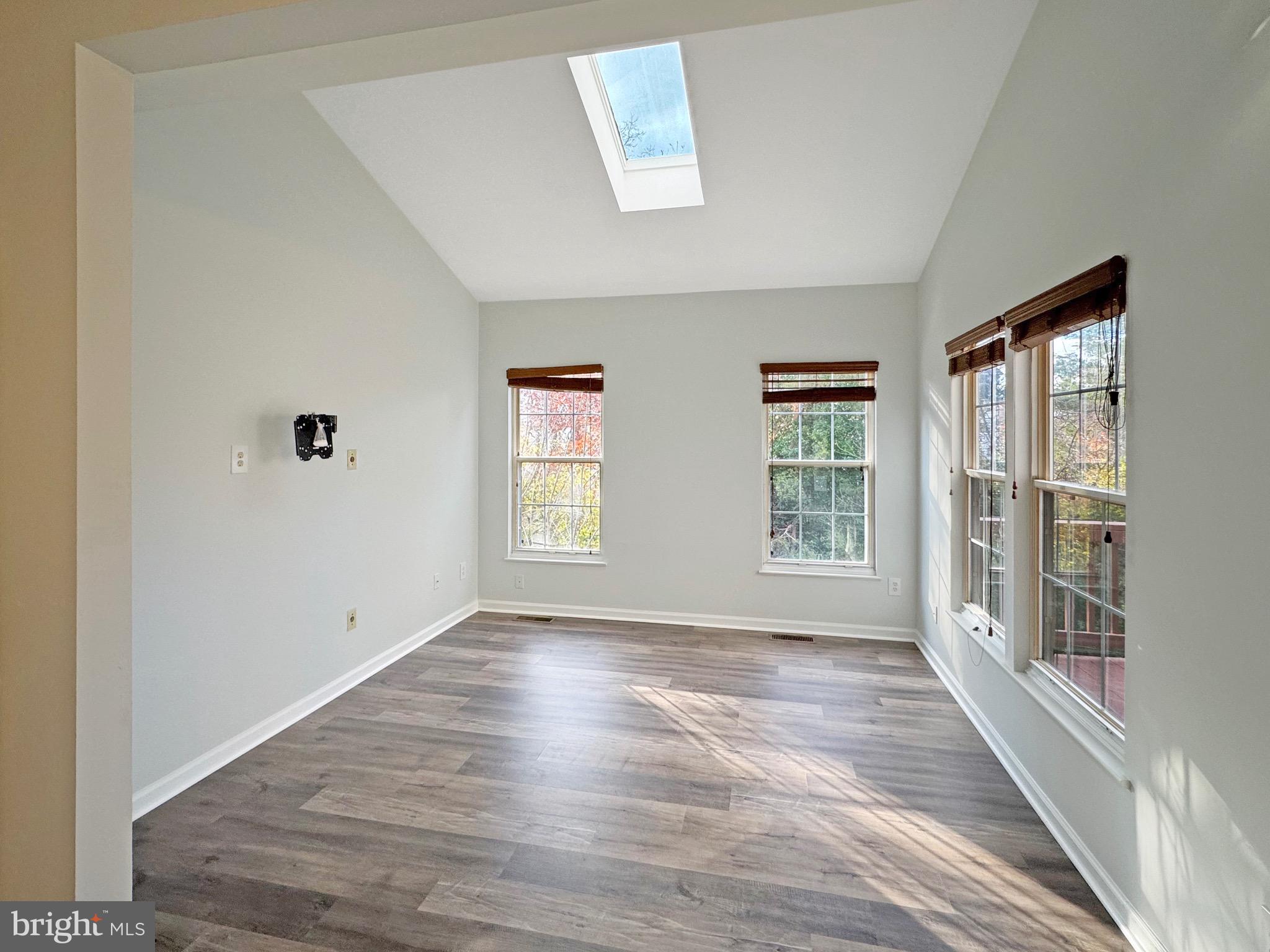 SOUTH RIDING - Residential Lease