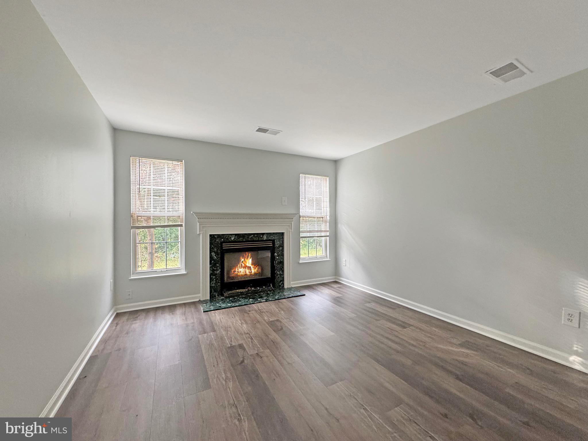 SOUTH RIDING - Residential Lease