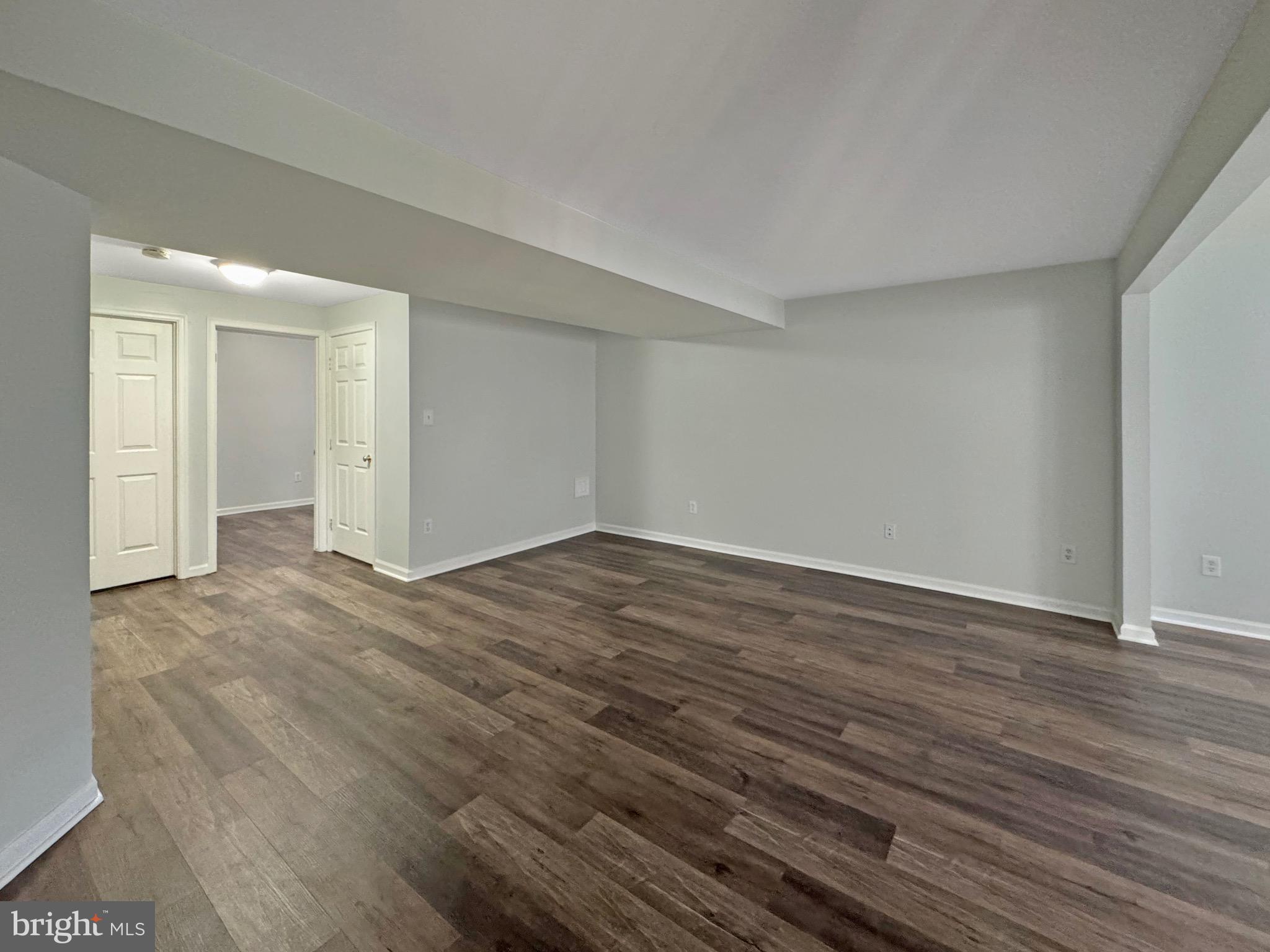 SOUTH RIDING - Residential Lease