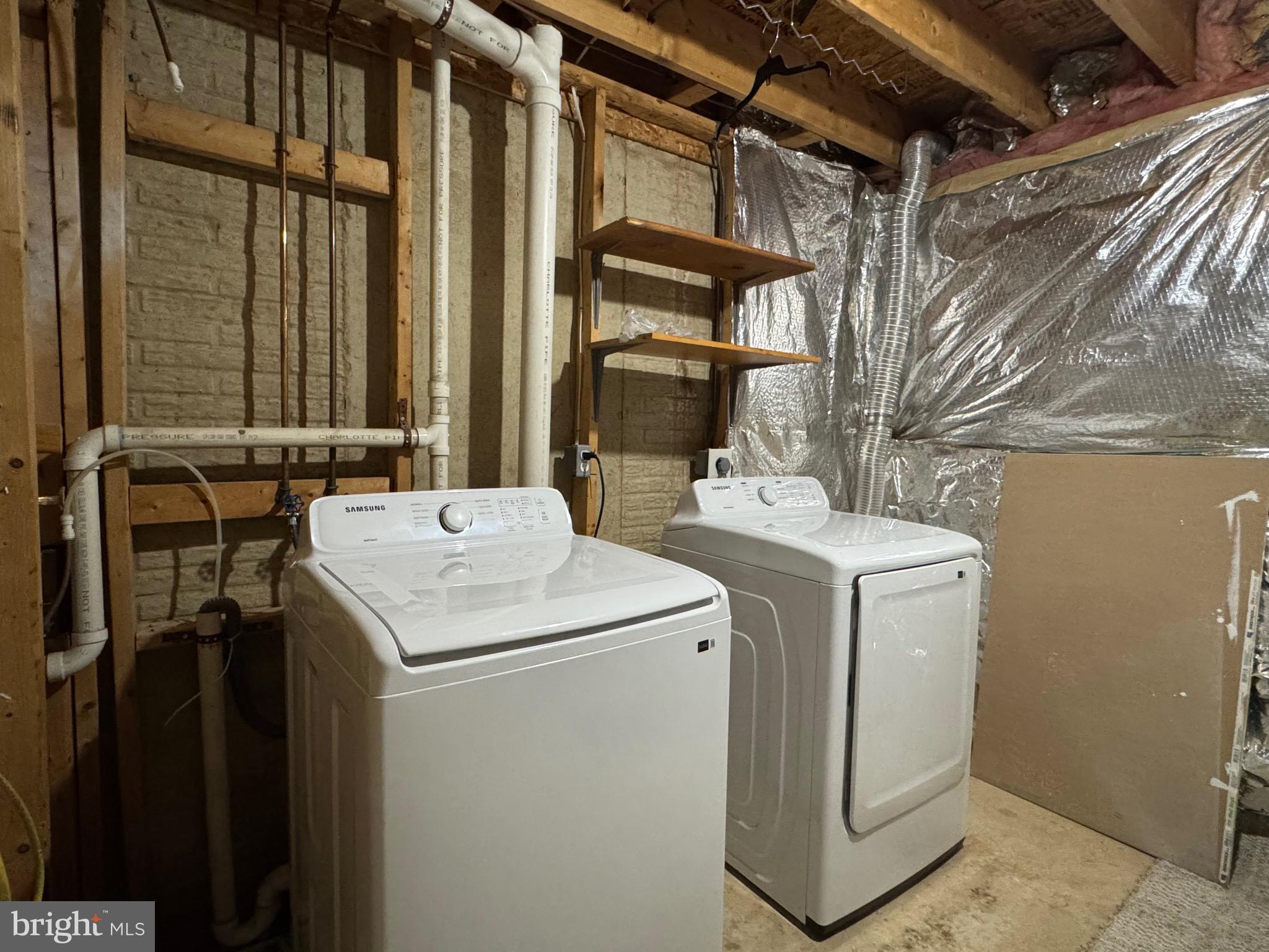 SOUTH RIDING - Residential Lease