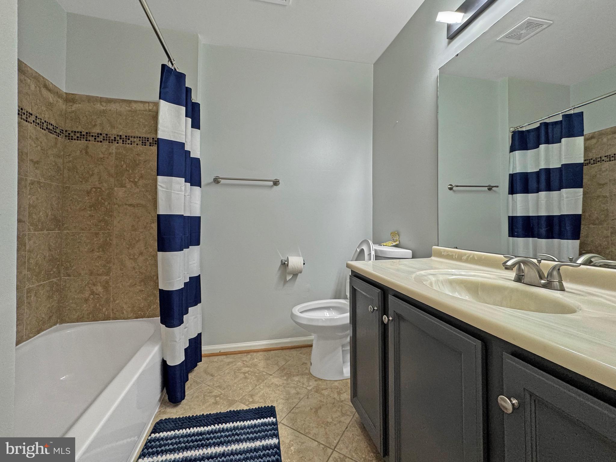 SOUTH RIDING - Residential Lease