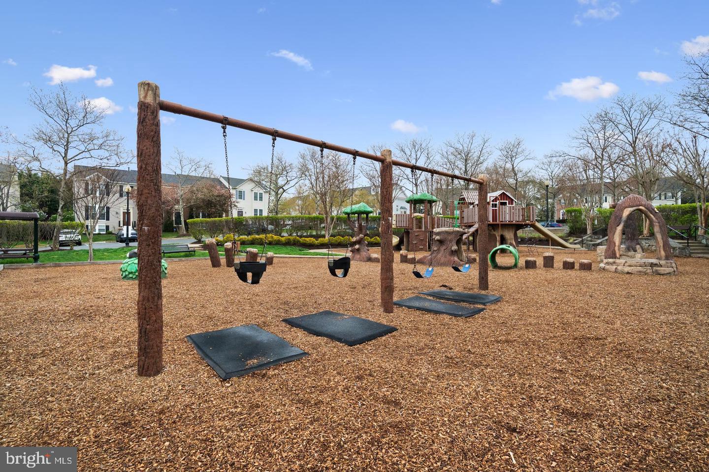 SOUTH RIDING - Residential Lease