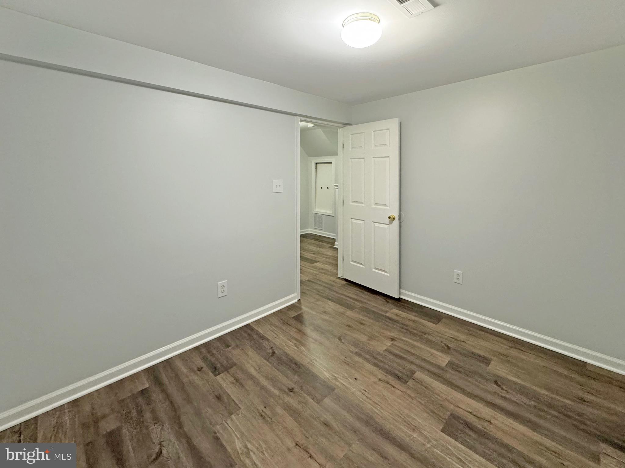 SOUTH RIDING - Residential Lease