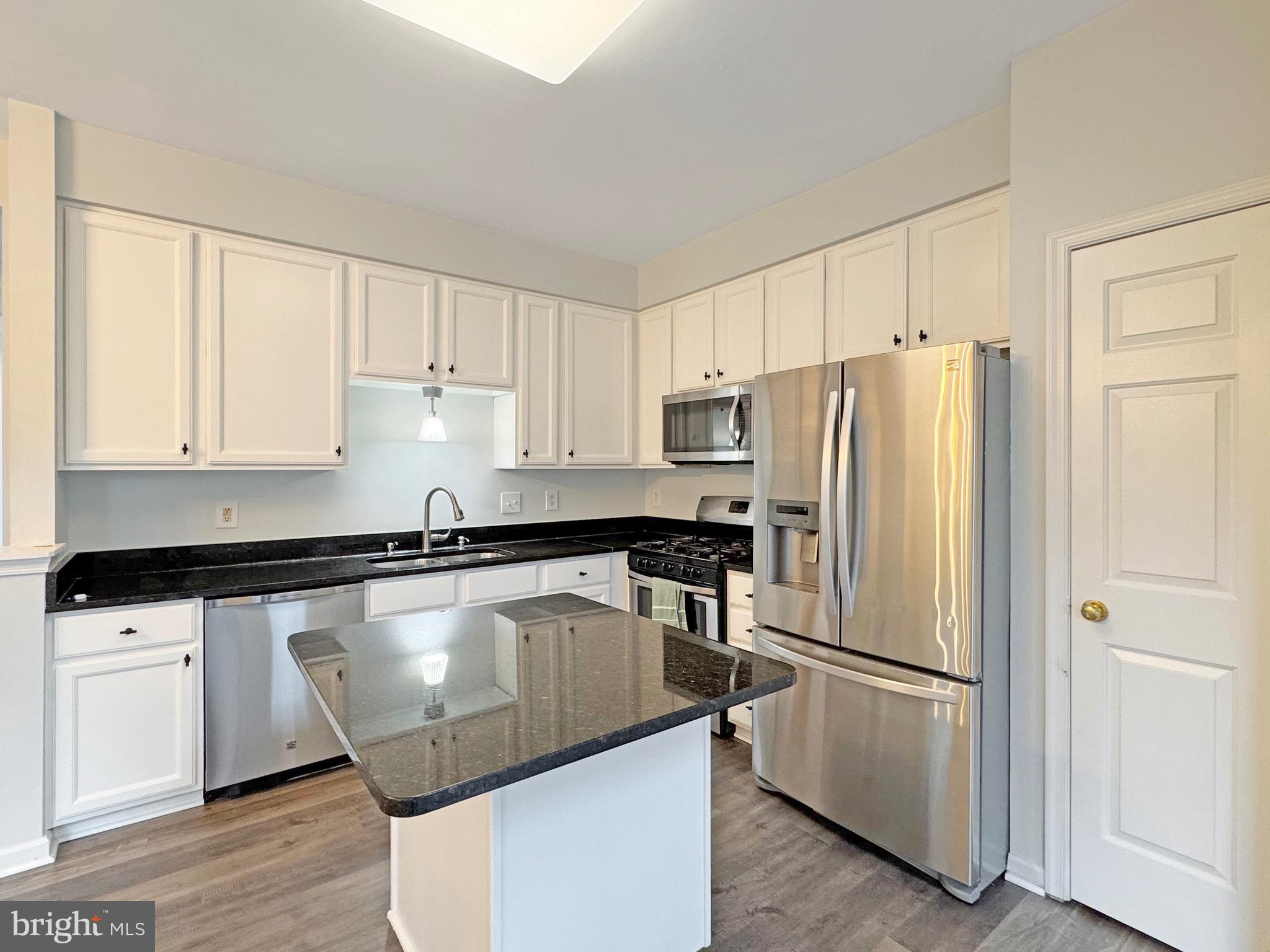 SOUTH RIDING - Residential Lease